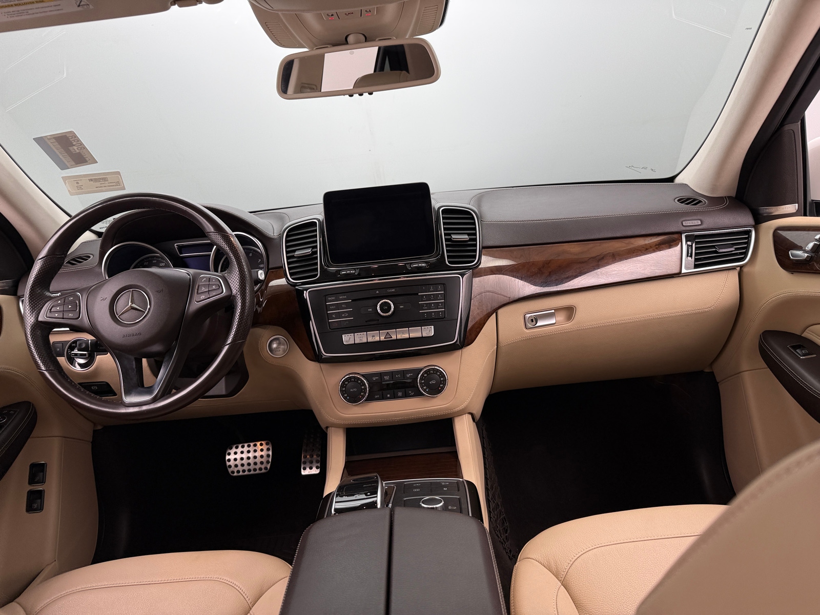 Thumbnail: 2018 Mercedes-Benz GLE - 2