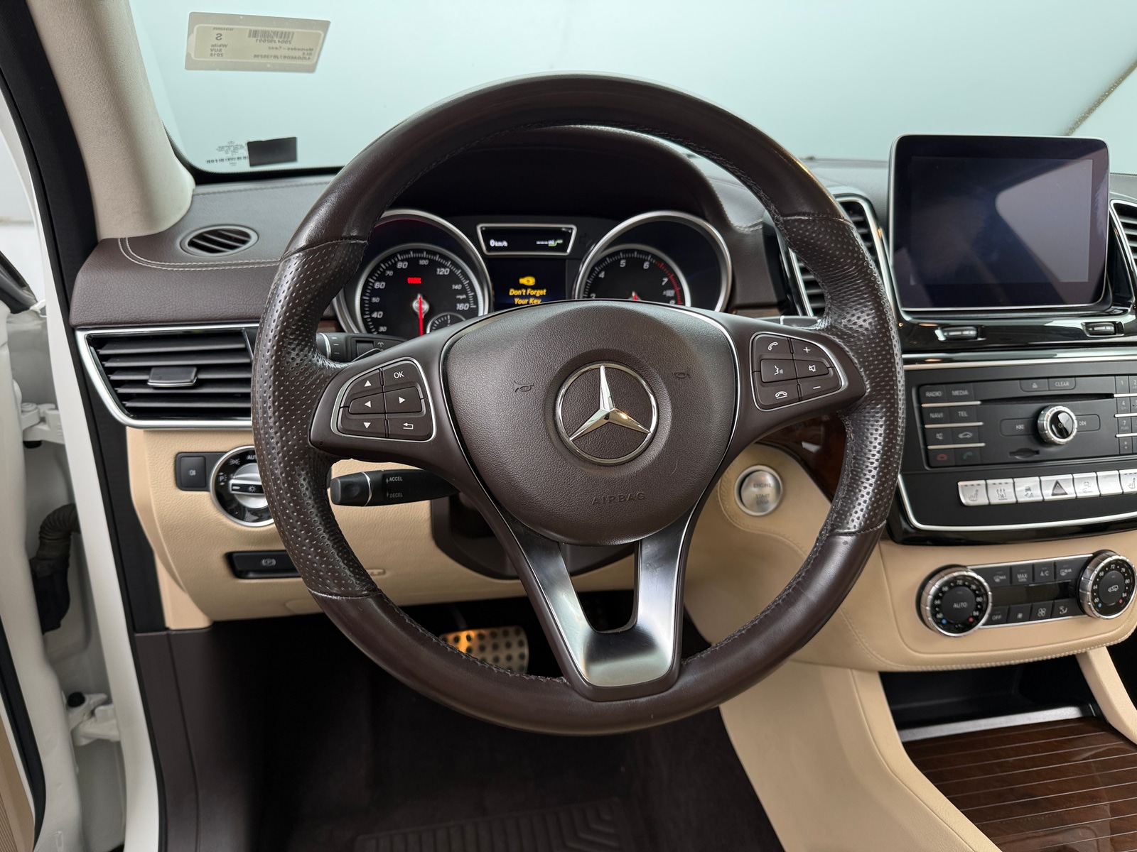 Thumbnail: 2018 Mercedes-Benz GLE - 4