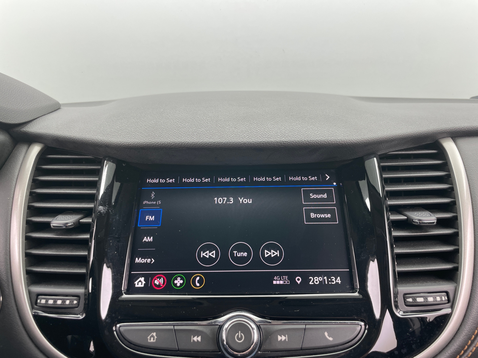 Thumbnail: 2020 Chevrolet Trax - 3