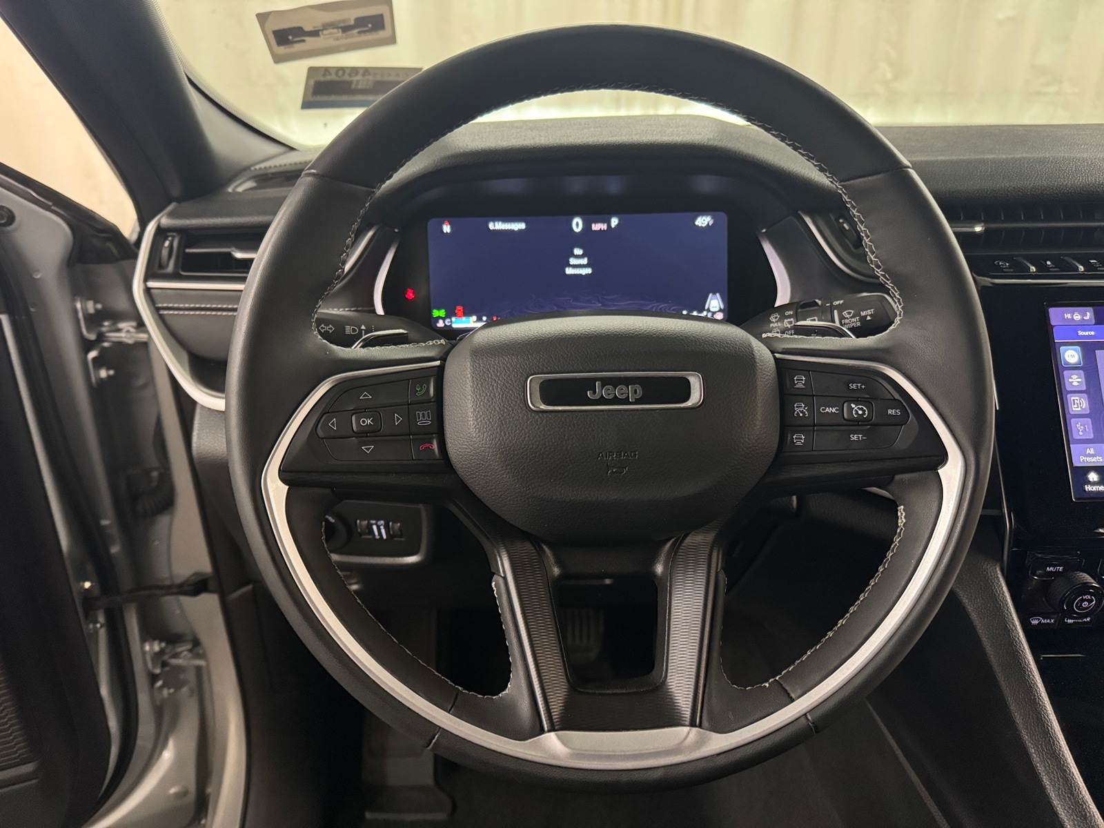 Thumbnail: 2024 Jeep Grand Cherokee L - 4