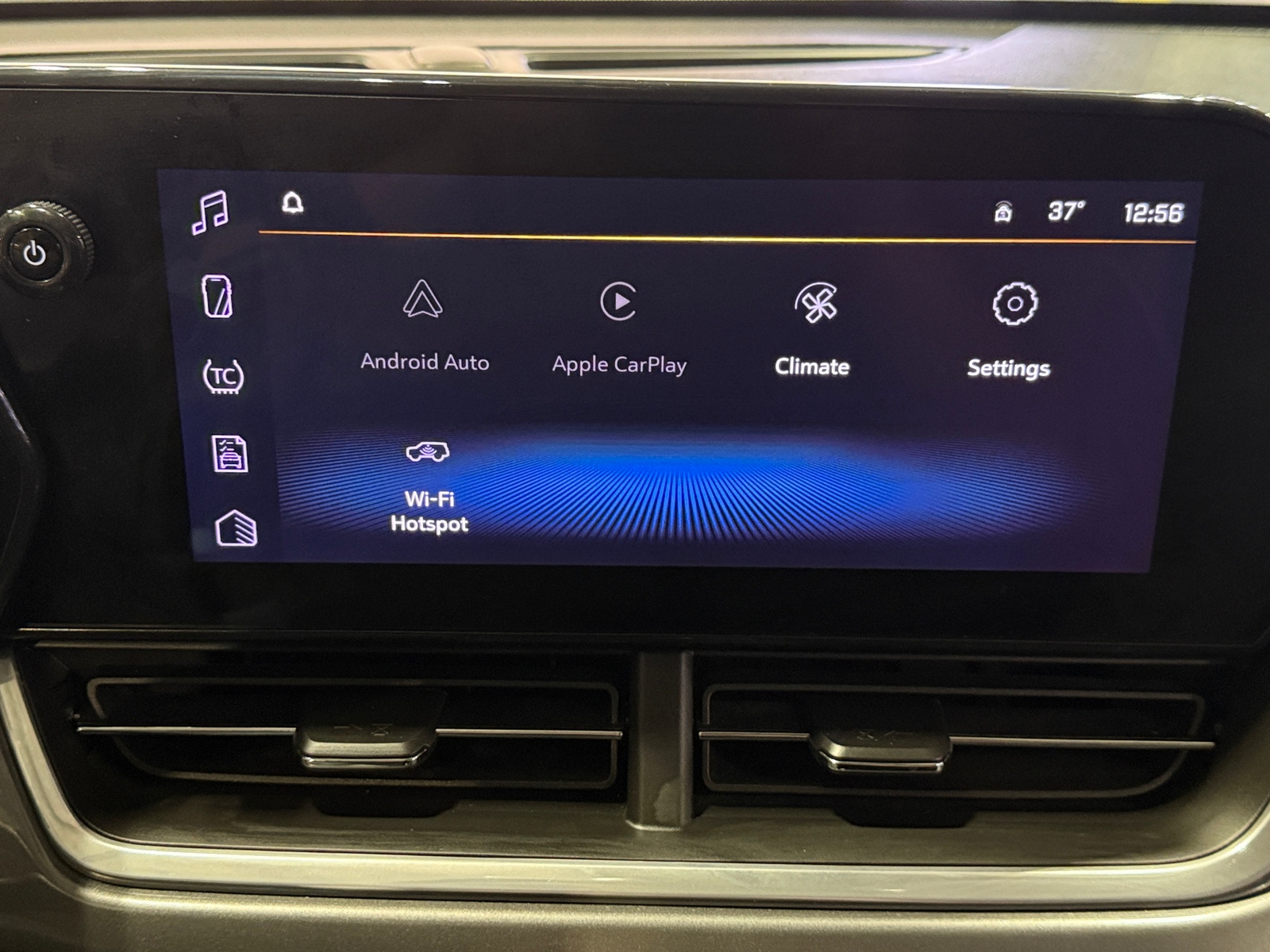 Thumbnail: 2024 Chevrolet Trax - 4