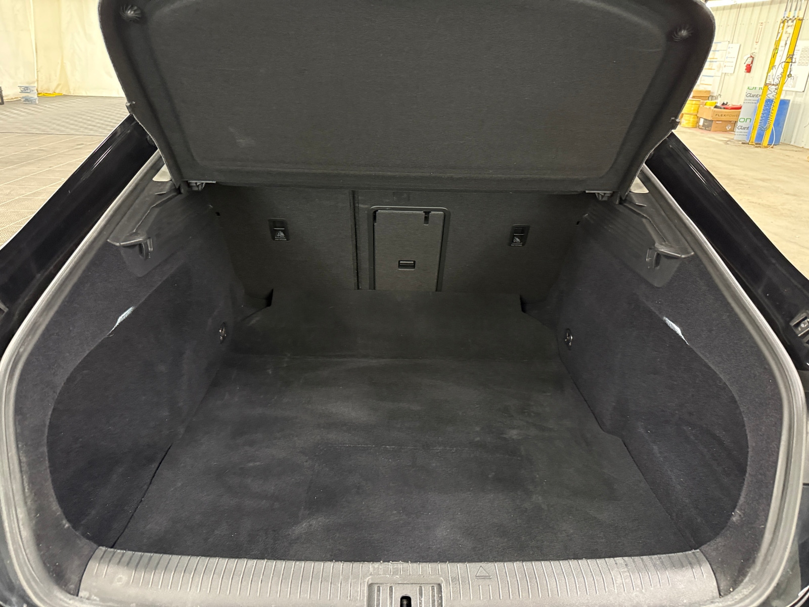 Thumbnail: 2021 Volkswagen Arteon - 6