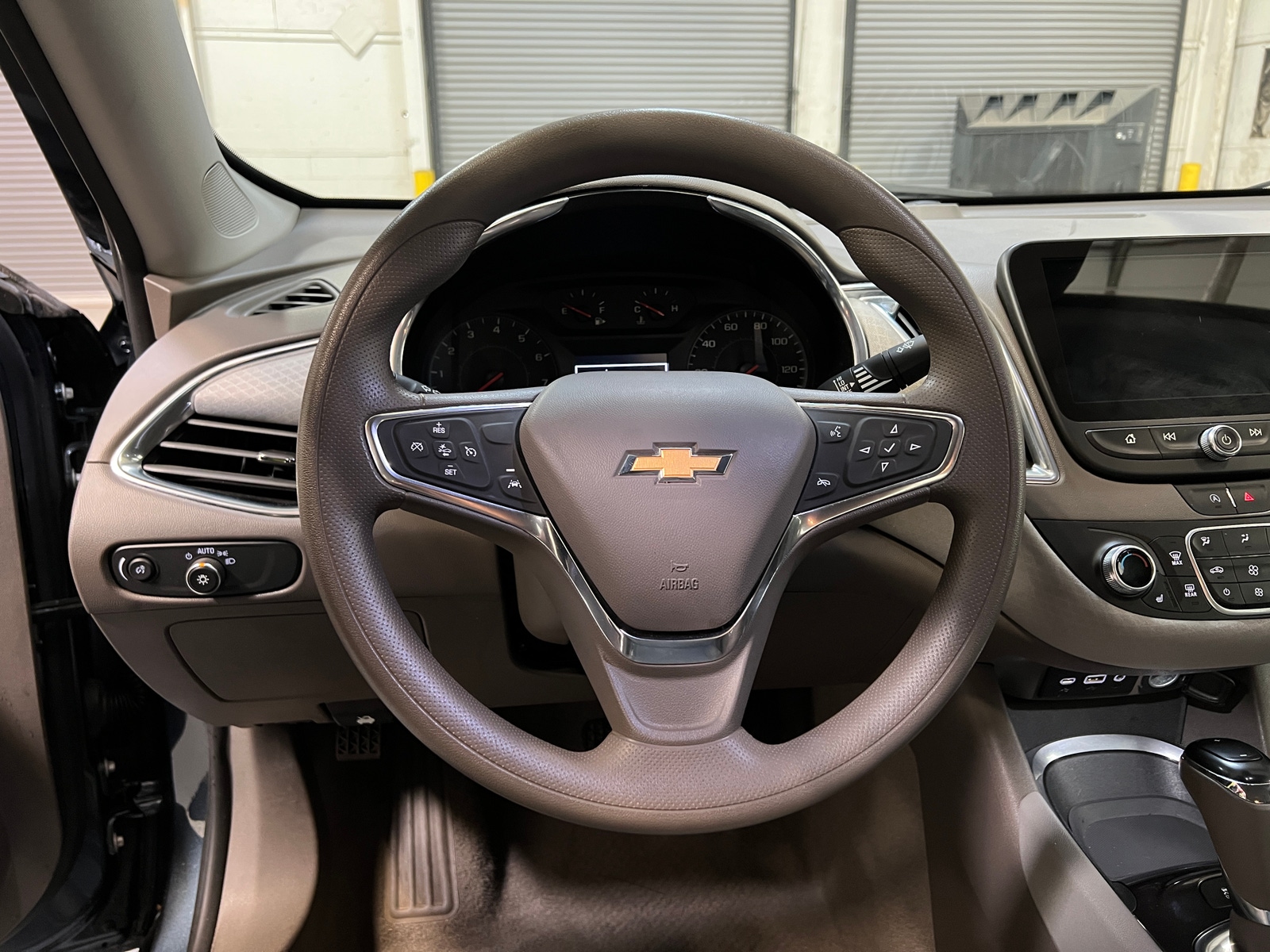 Thumbnail: 2020 Chevrolet Malibu - 5