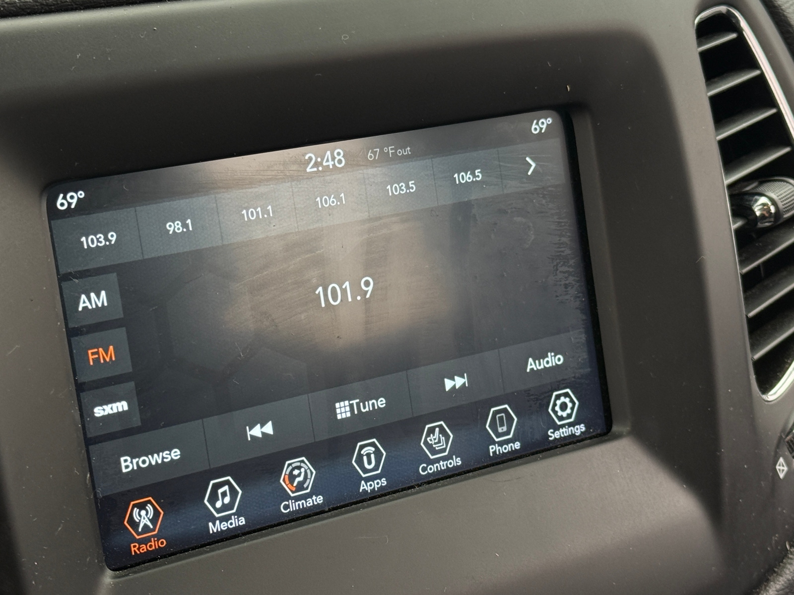 Thumbnail: 2019 Jeep Compass - 4