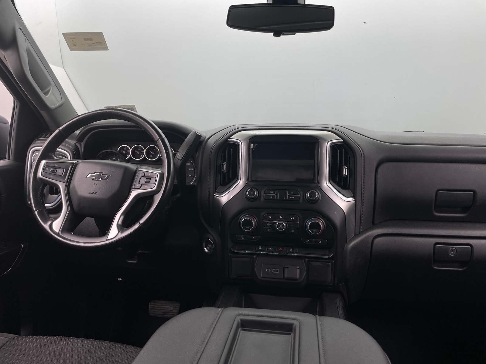 Thumbnail: 2022 Chevrolet Silverado 1500 - 3