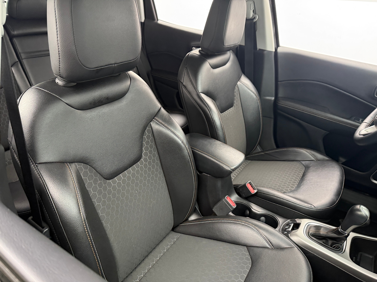 Thumbnail: 2018 Jeep Compass - 2