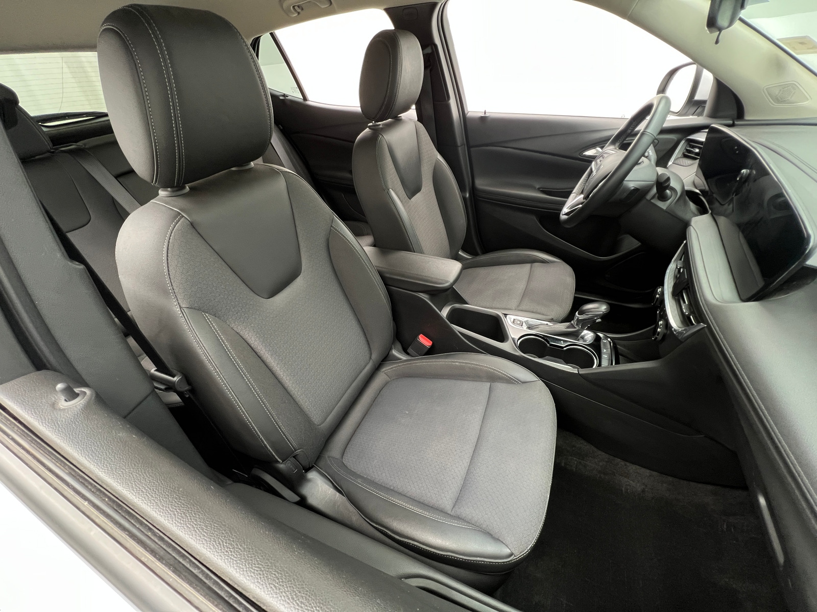 Thumbnail: 2024 Buick Encore GX - 2