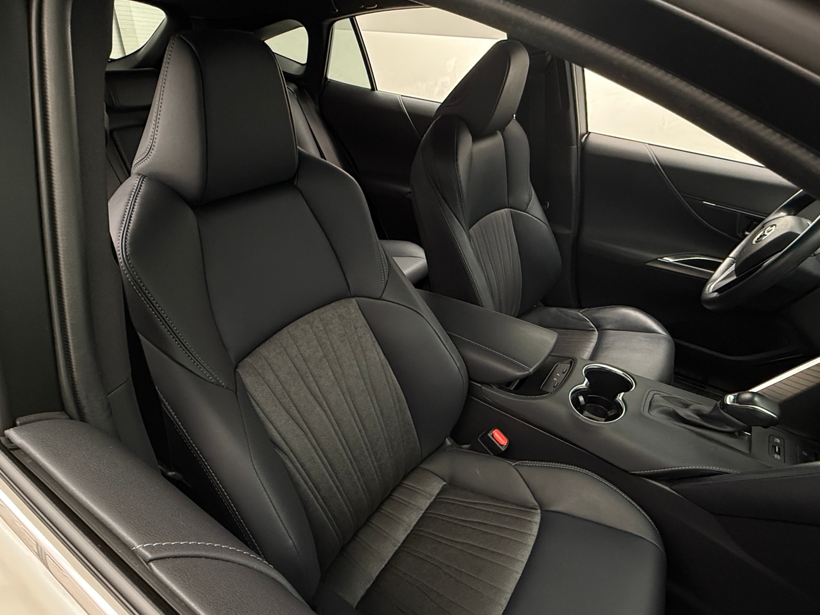 Thumbnail: 2021 Toyota Venza - 2