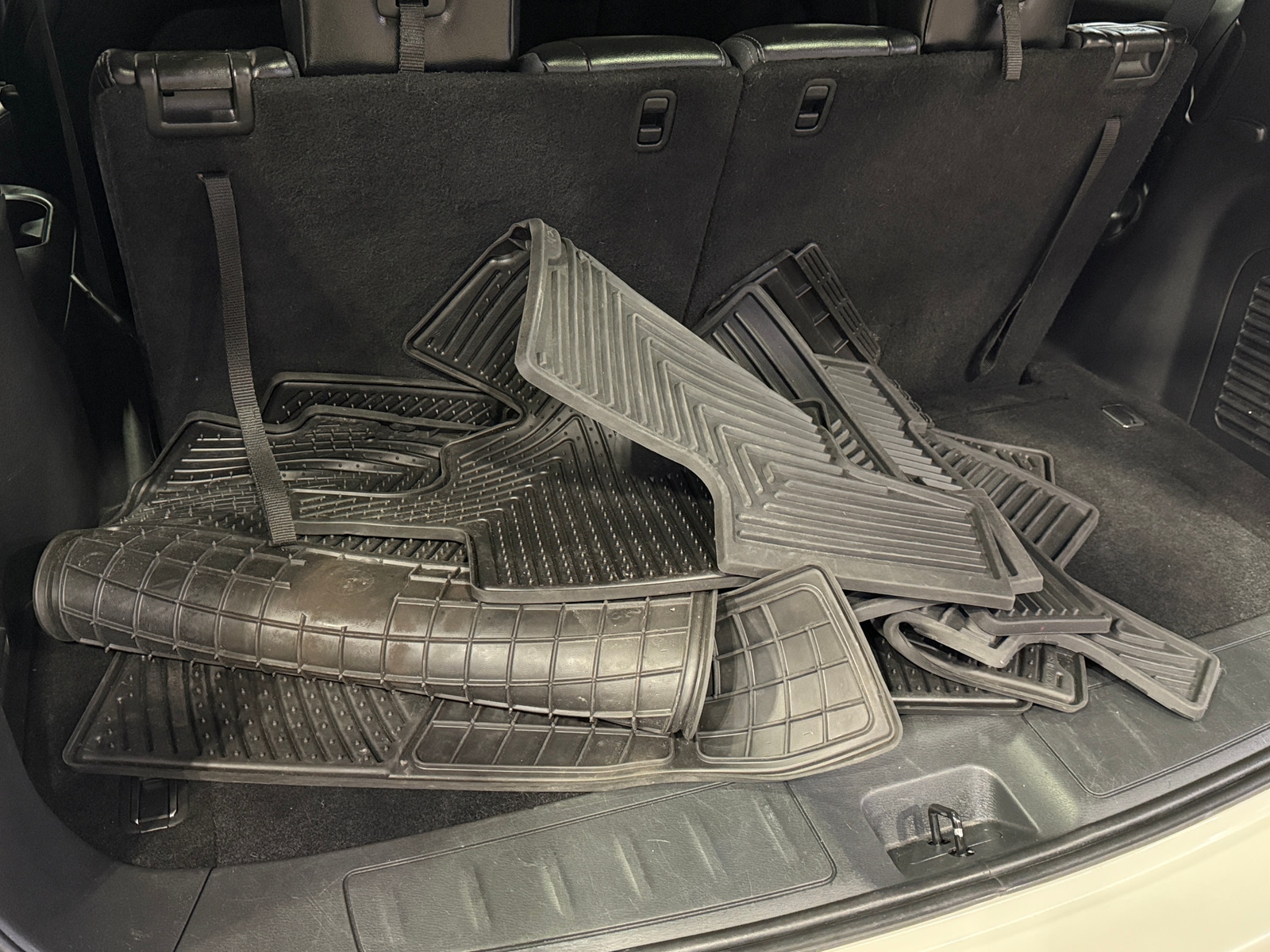 Thumbnail: 2015 Nissan Pathfinder - 6