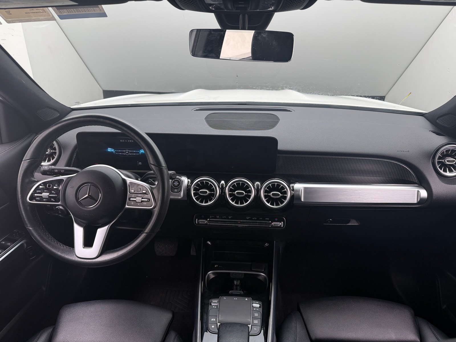 Thumbnail: 2021 Mercedes-Benz GLB - 2