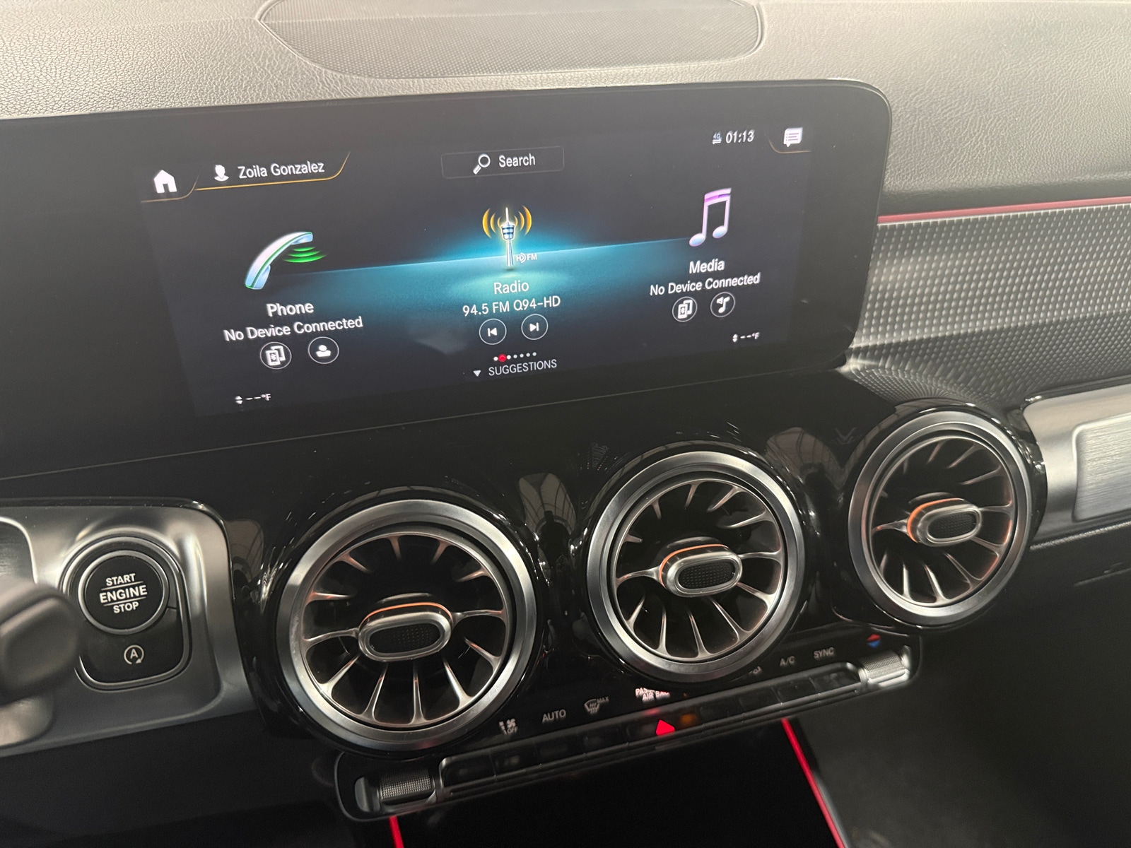 Thumbnail: 2021 Mercedes-Benz GLB - 3