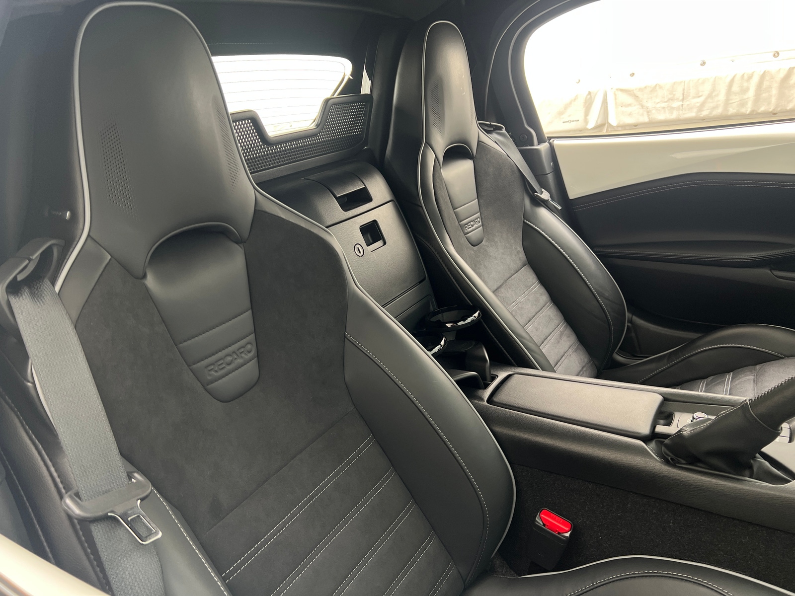 Thumbnail: 2023 Mazda MX-5 Miata - 2