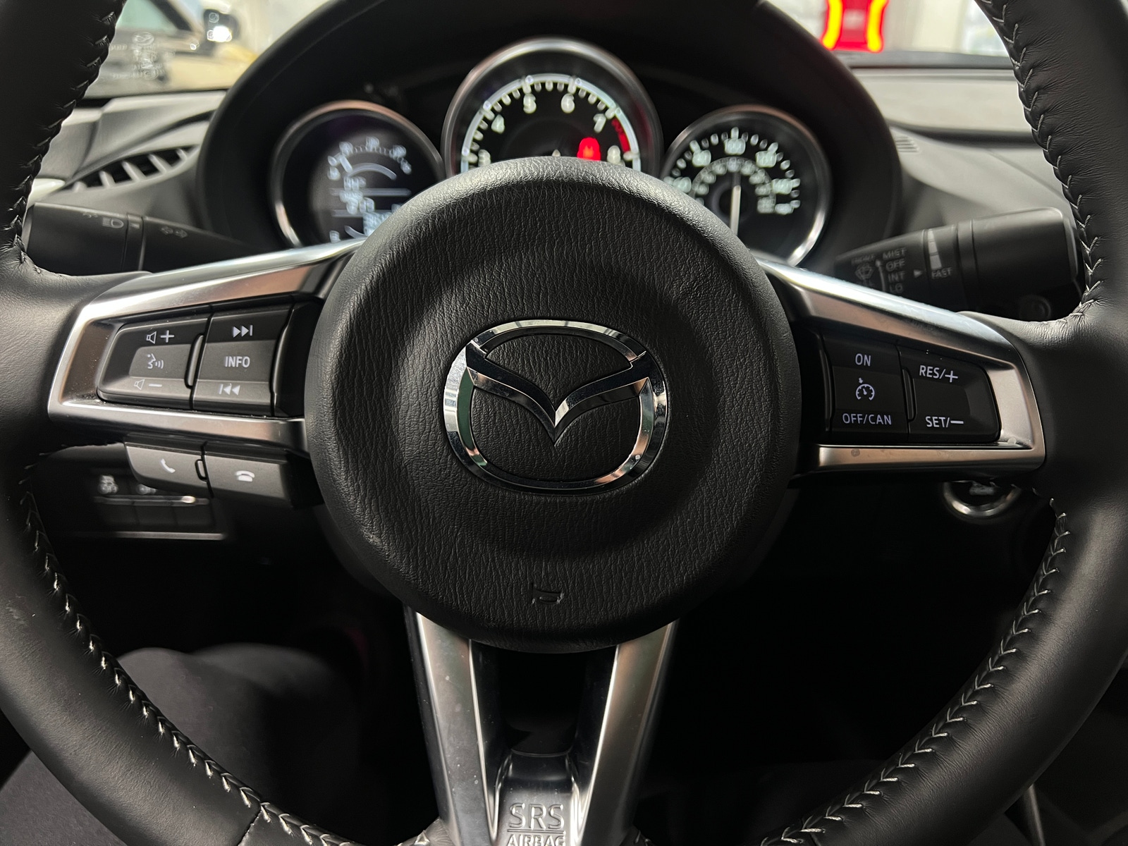 Thumbnail: 2023 Mazda MX-5 Miata - 5