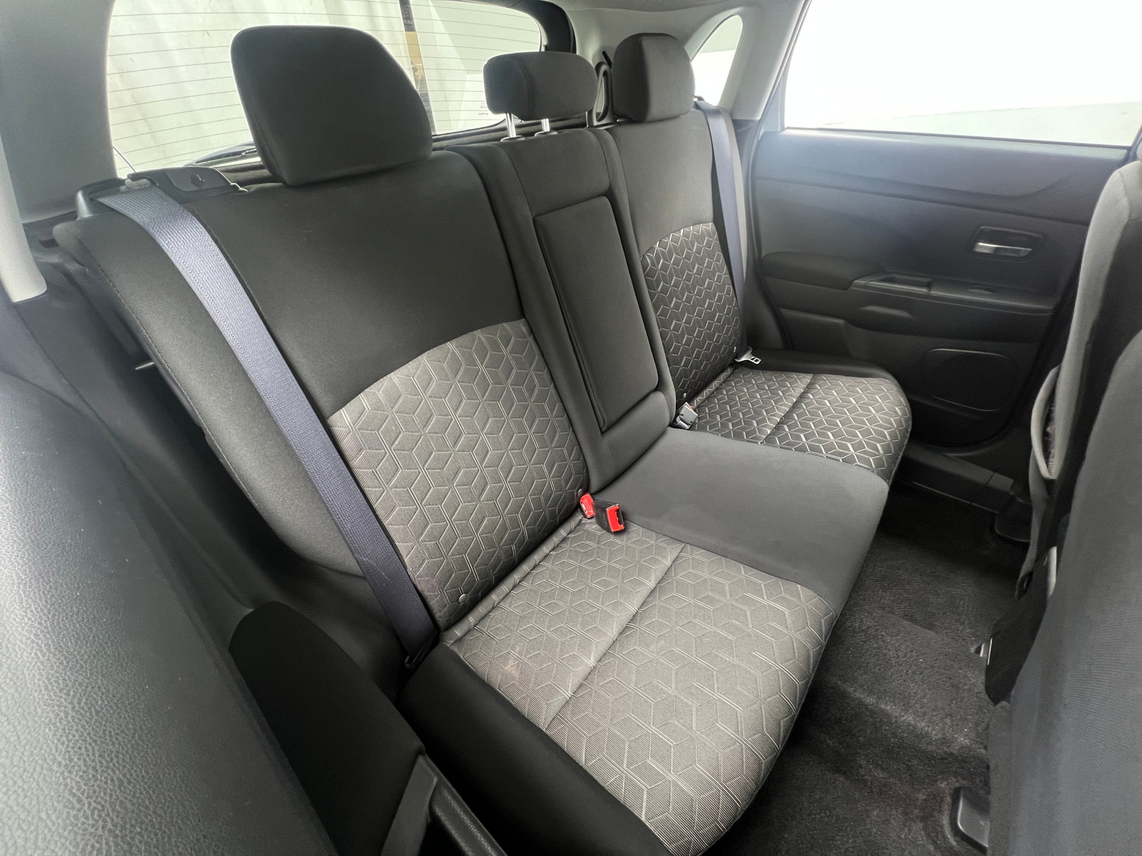 Thumbnail: 2022 Mitsubishi Outlander Sport - 6