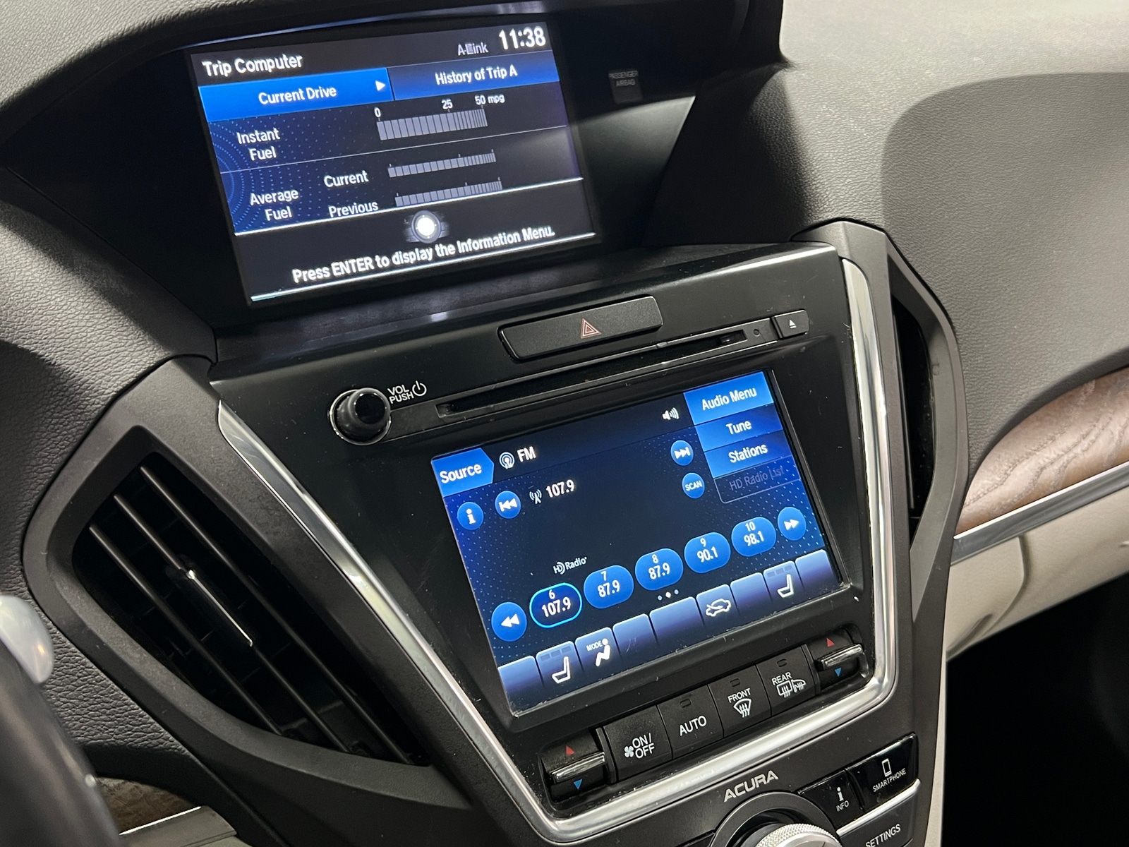 Thumbnail: 2020 Acura MDX - 3