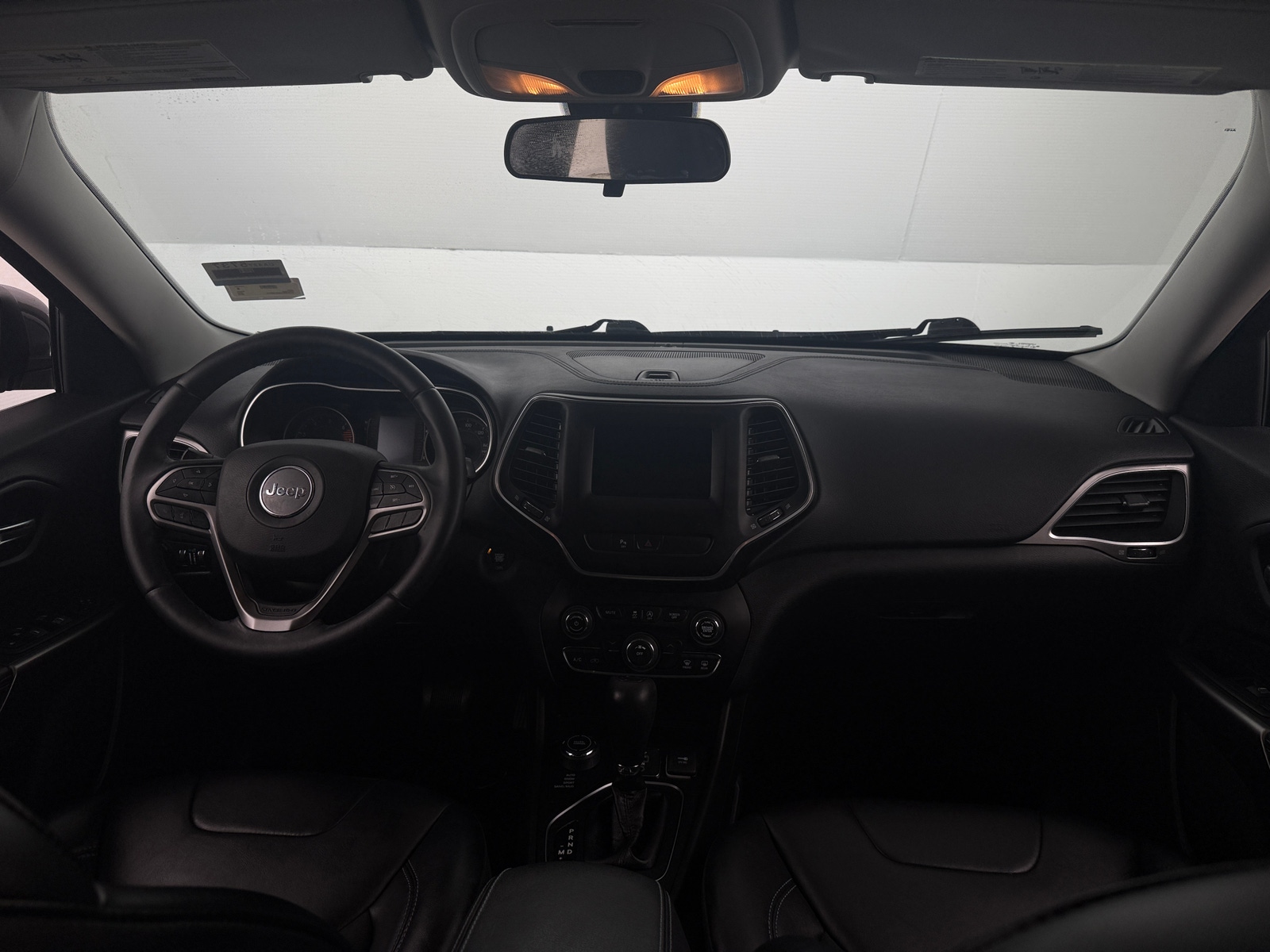 Thumbnail: 2019 Jeep Cherokee - 3