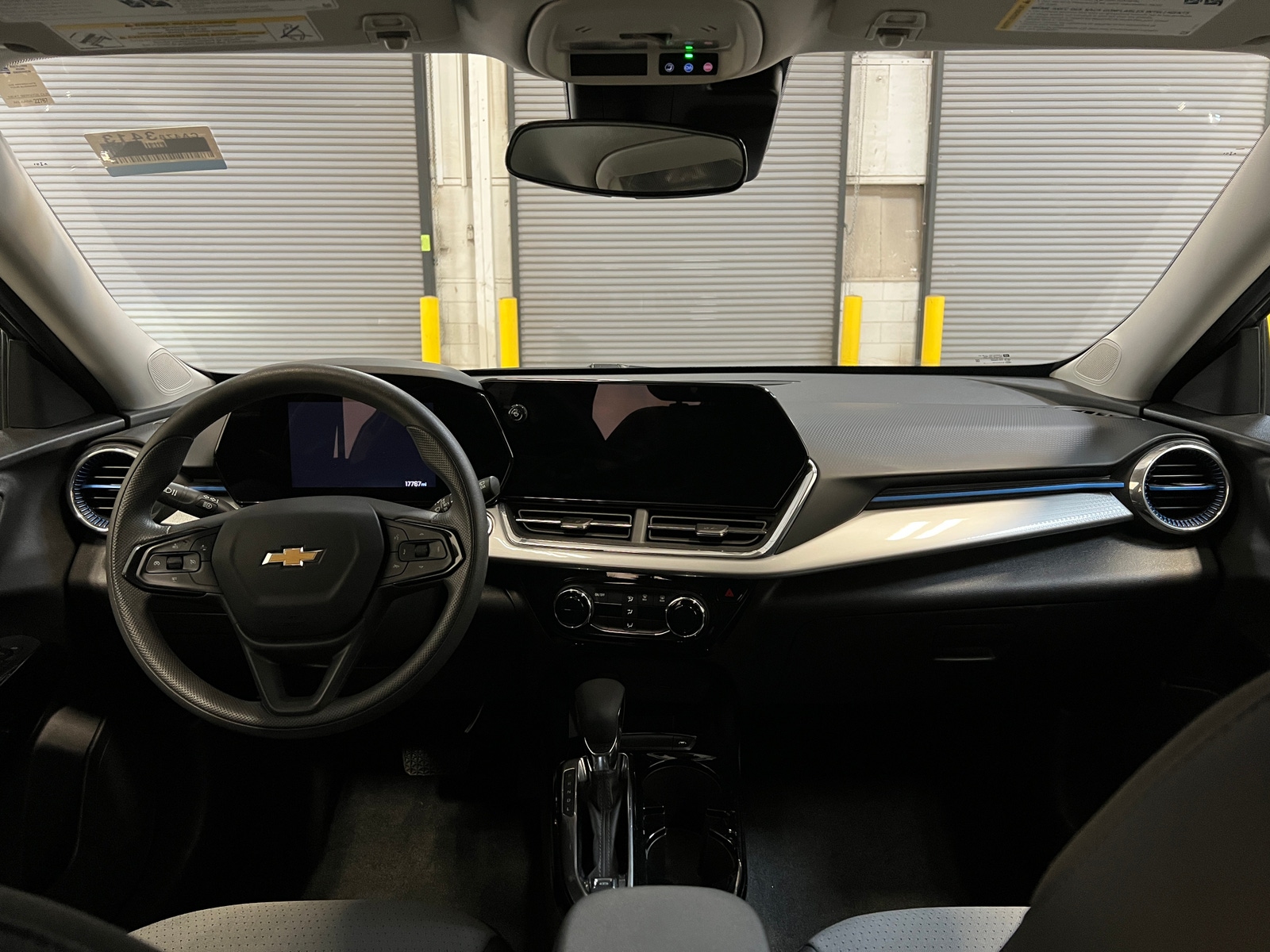 Thumbnail: 2025 Chevrolet Trax - 3