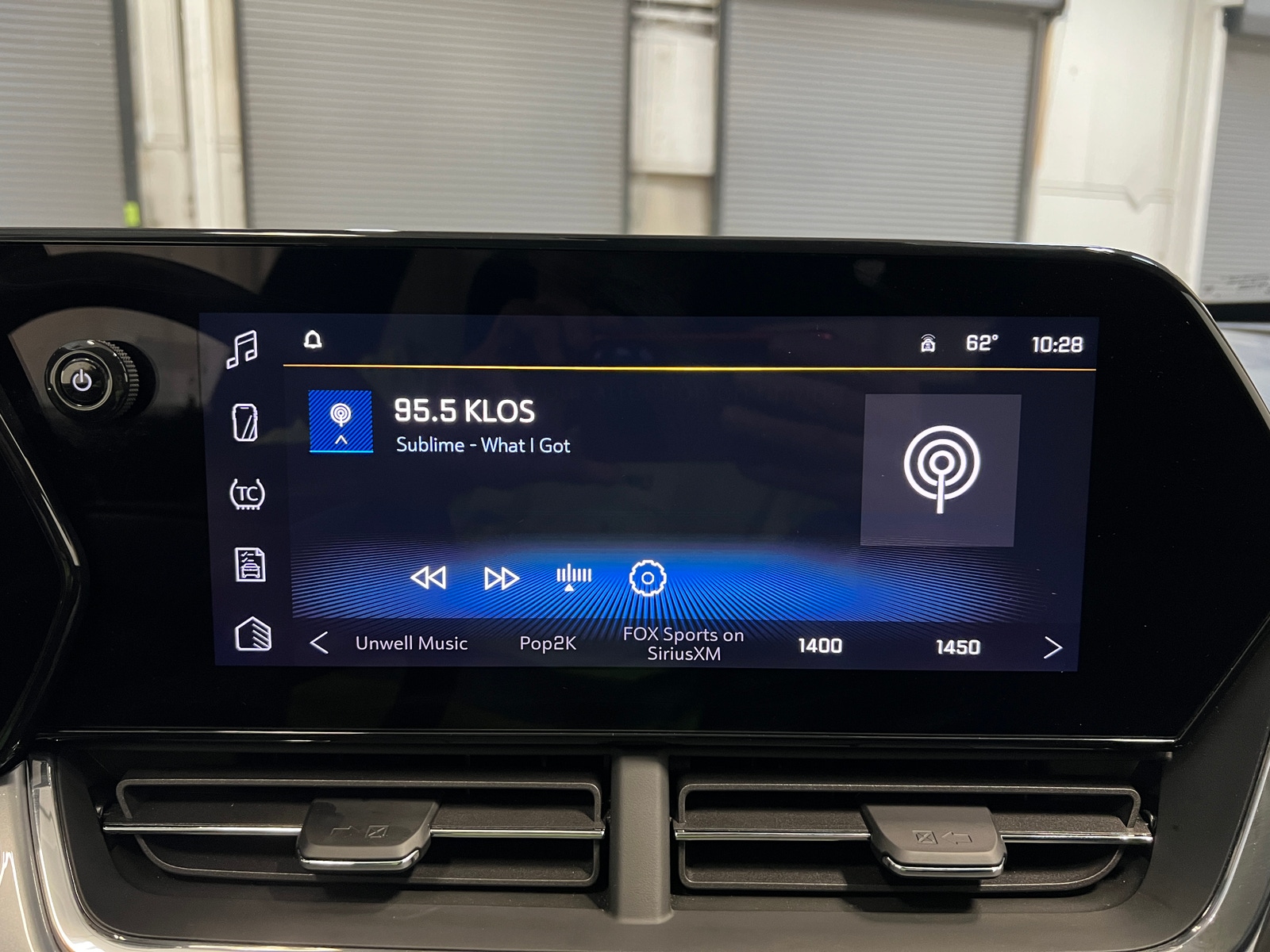 Thumbnail: 2025 Chevrolet Trax - 4