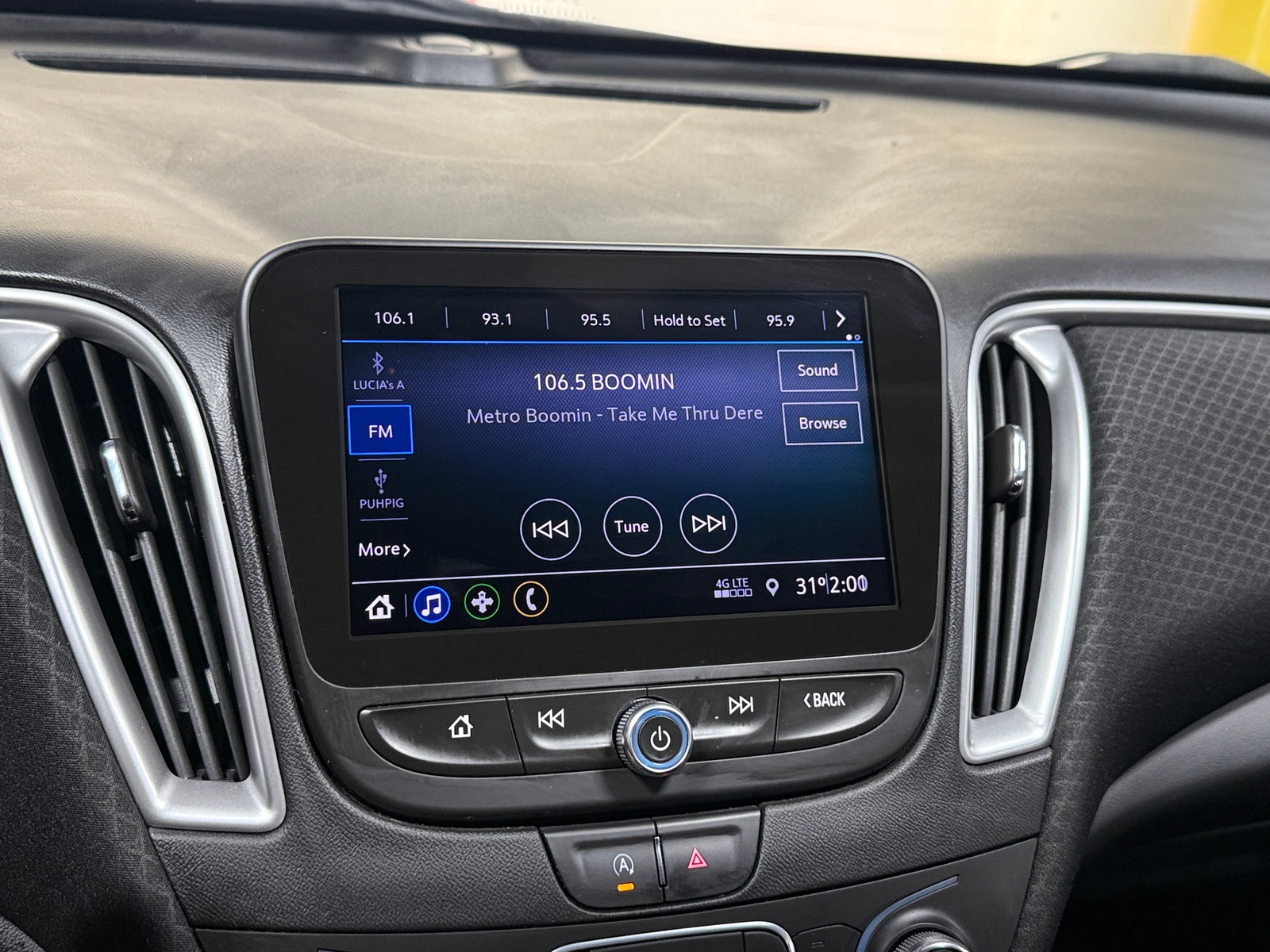 Thumbnail: 2020 Chevrolet Malibu - 4