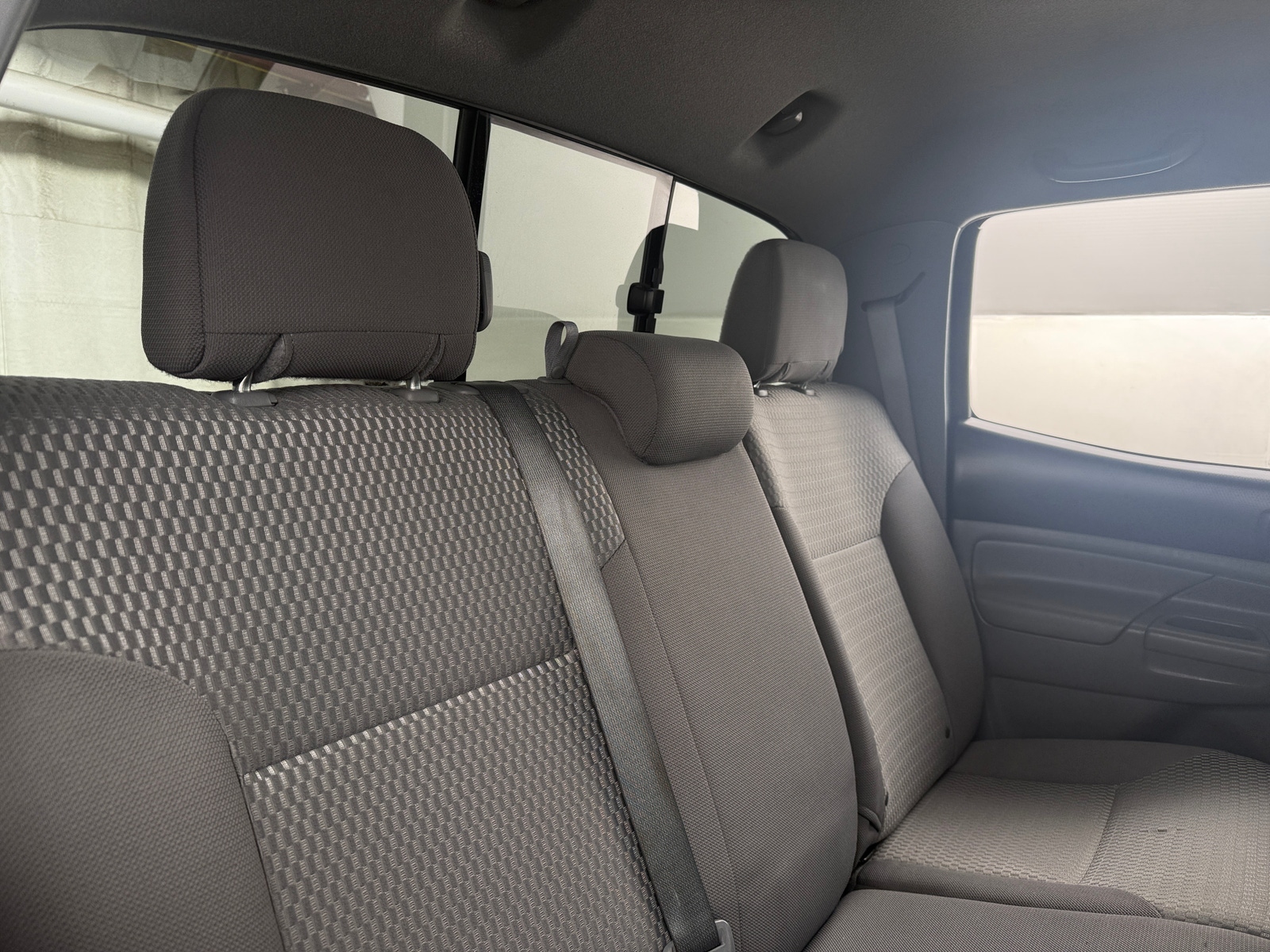 Thumbnail: 2015 Toyota Tacoma - 6