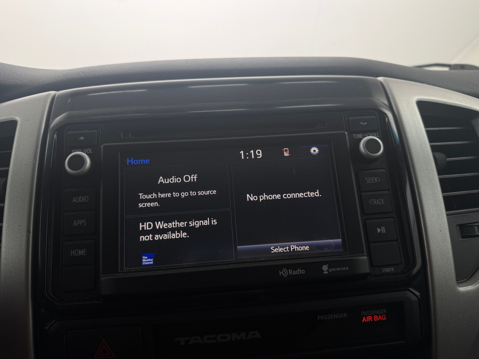 Thumbnail: 2015 Toyota Tacoma - 4