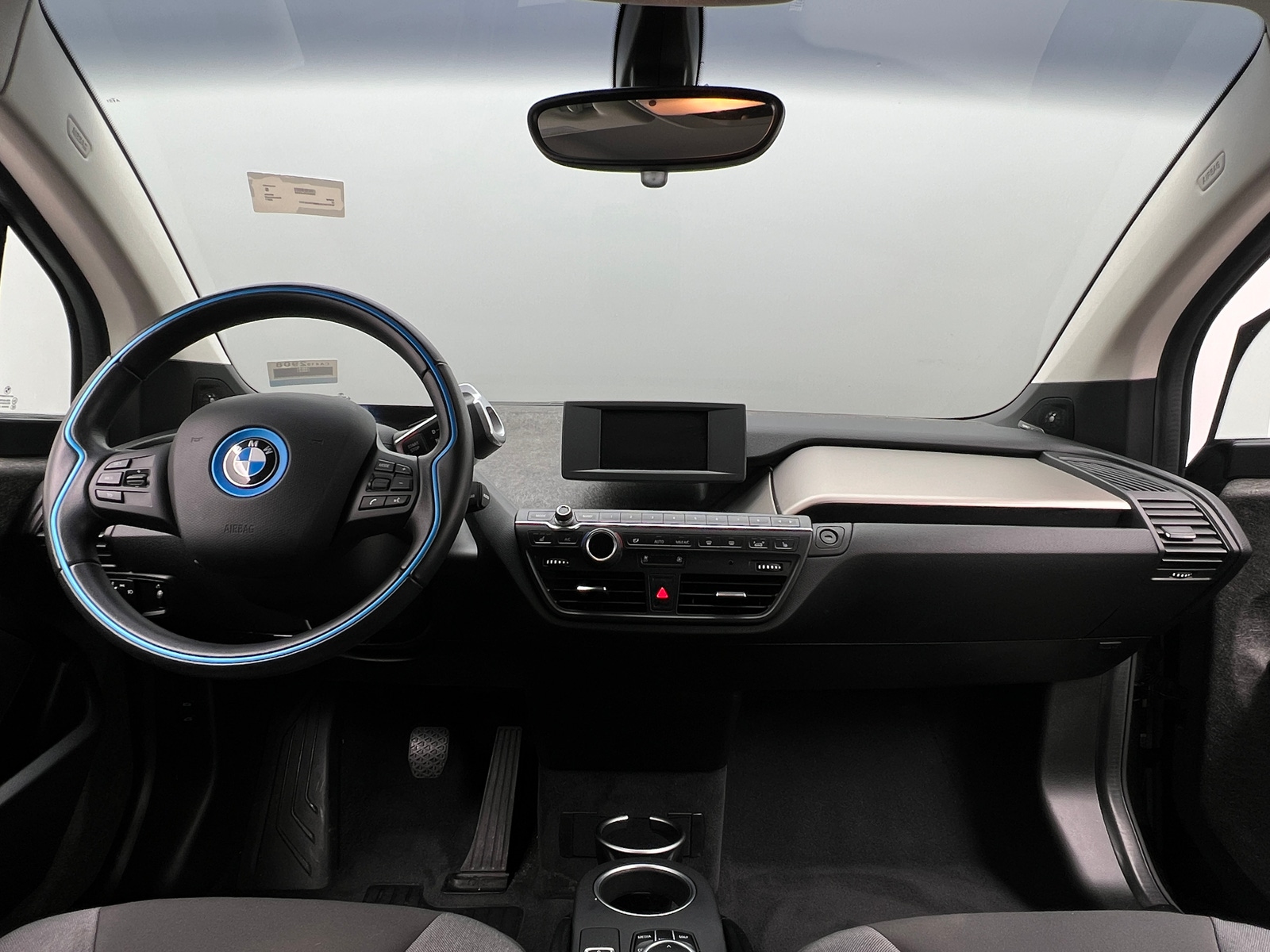 Thumbnail: 2021 BMW i3 - 3