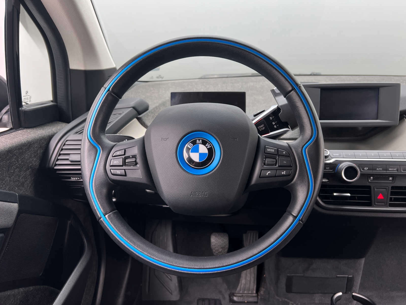 Thumbnail: 2021 BMW i3 - 5