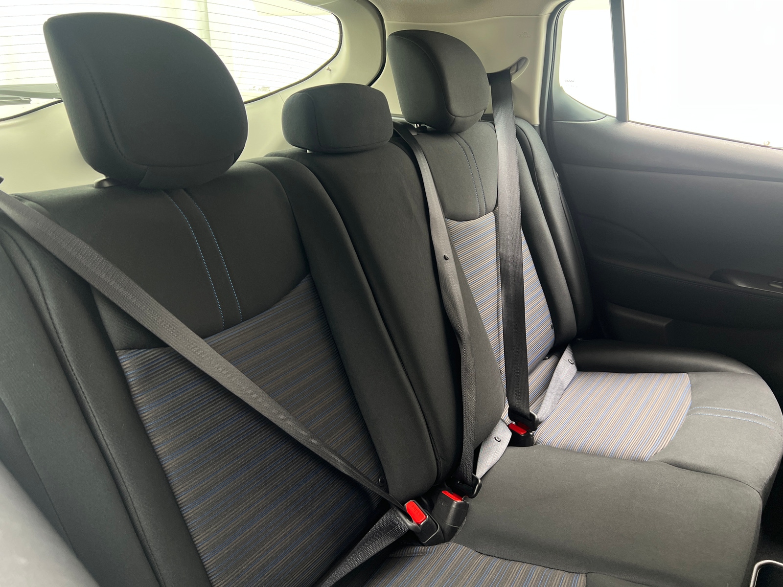 Thumbnail: 2025 Nissan Leaf - 6