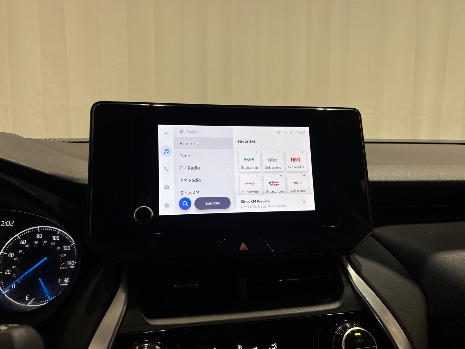 Thumbnail: 2024 Toyota Venza - 4