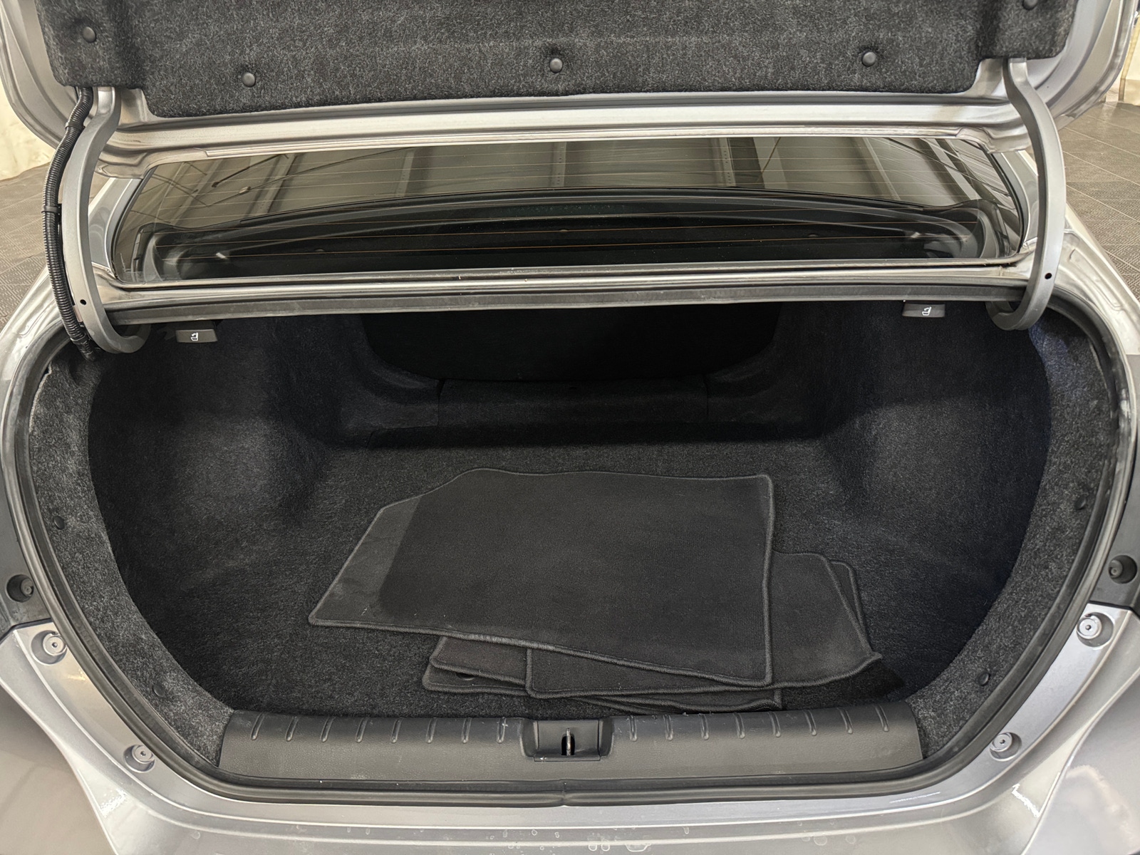 Thumbnail: 2020 Honda Insight - 7