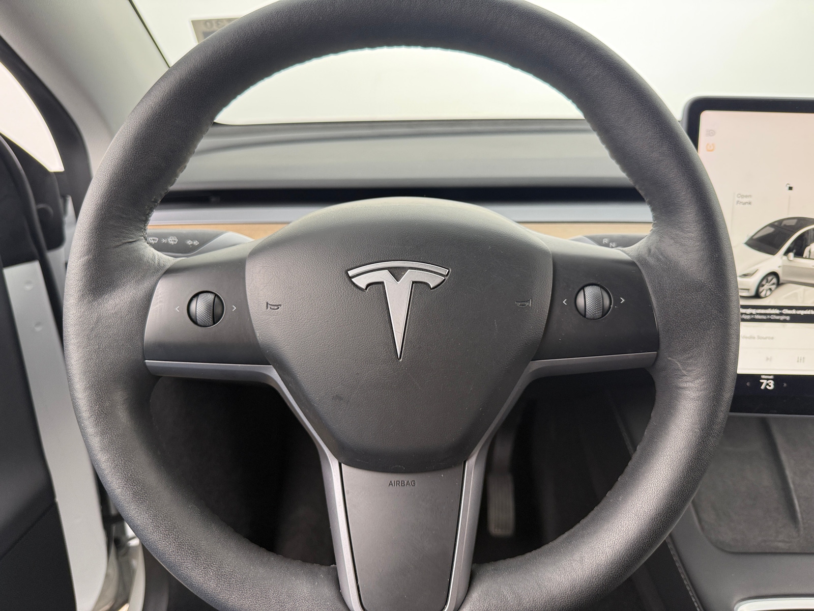 Thumbnail: 2023 Tesla Model Y - 4