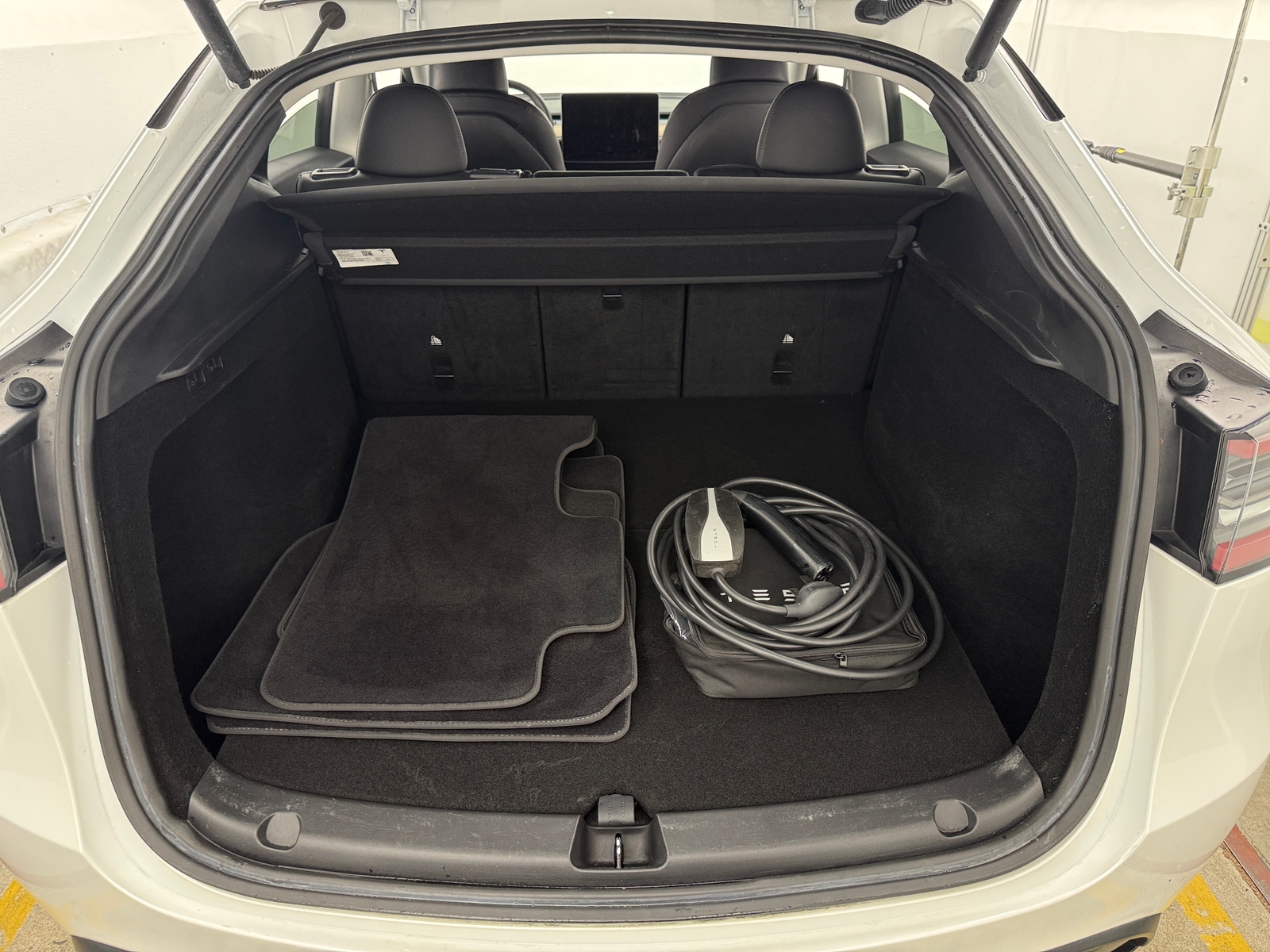 Thumbnail: 2023 Tesla Model Y - 6