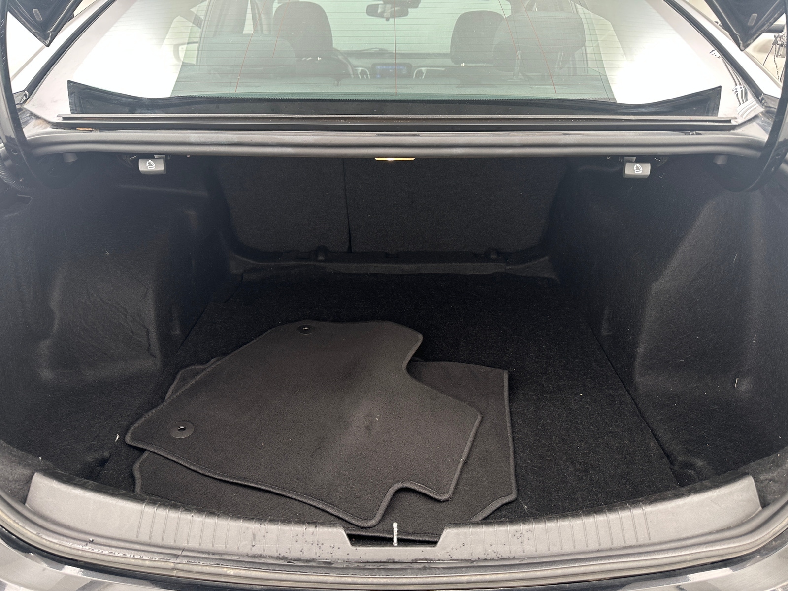 Thumbnail: 2023 Chevrolet Malibu - 7