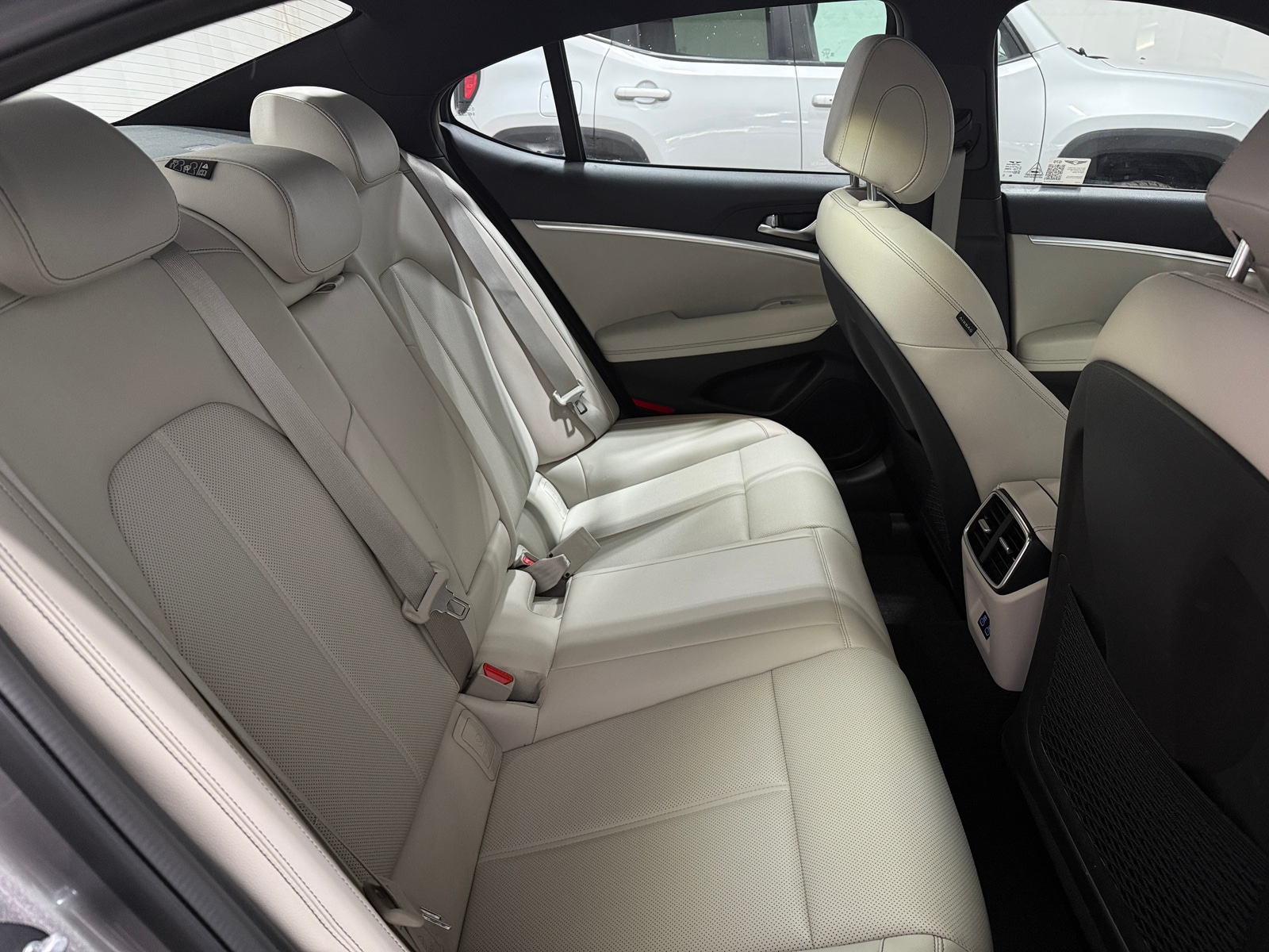 Thumbnail: 2025 Genesis G70 - 5