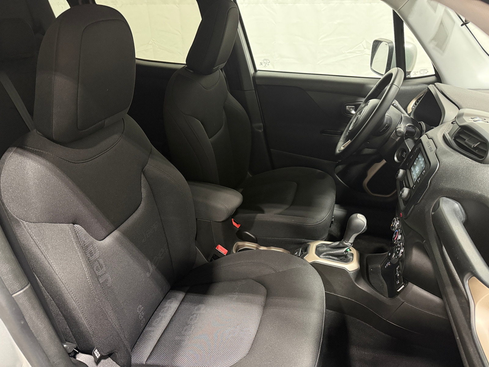 Thumbnail: 2017 Jeep Renegade - 2