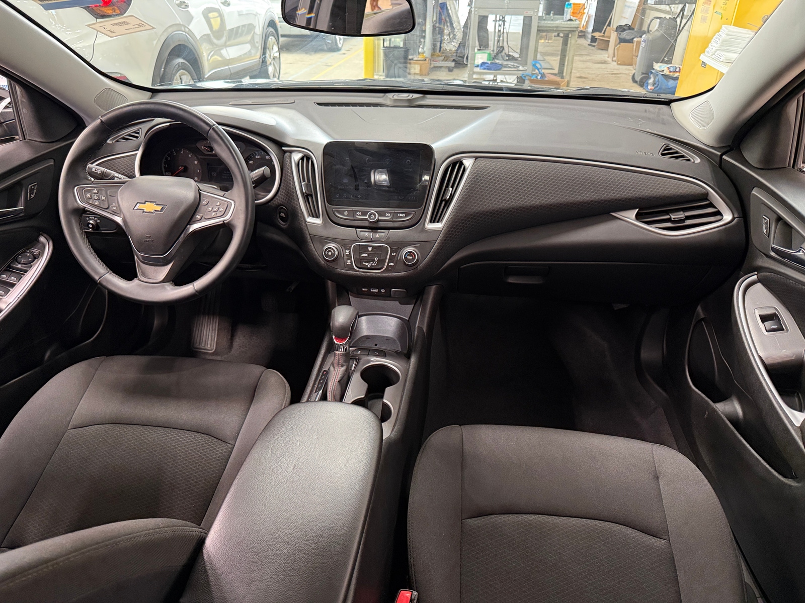 Thumbnail: 2025 Chevrolet Malibu - 3