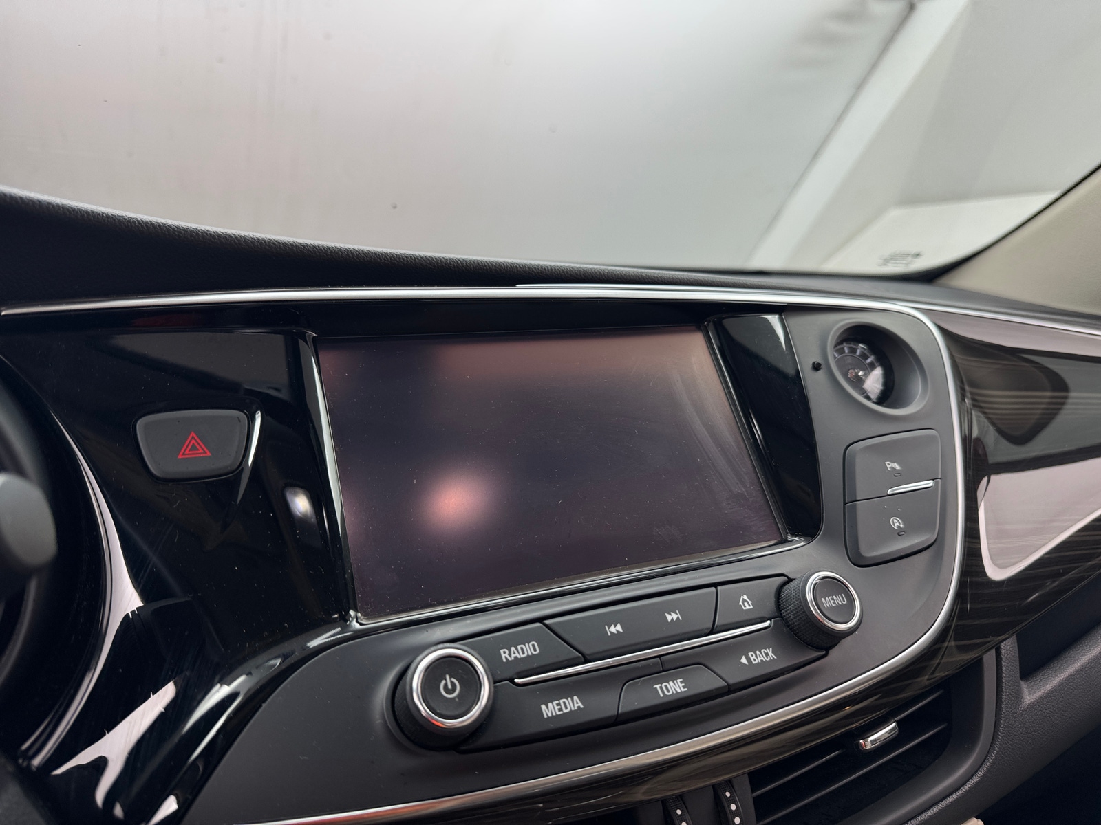 Thumbnail: 2020 Buick Envision - 3