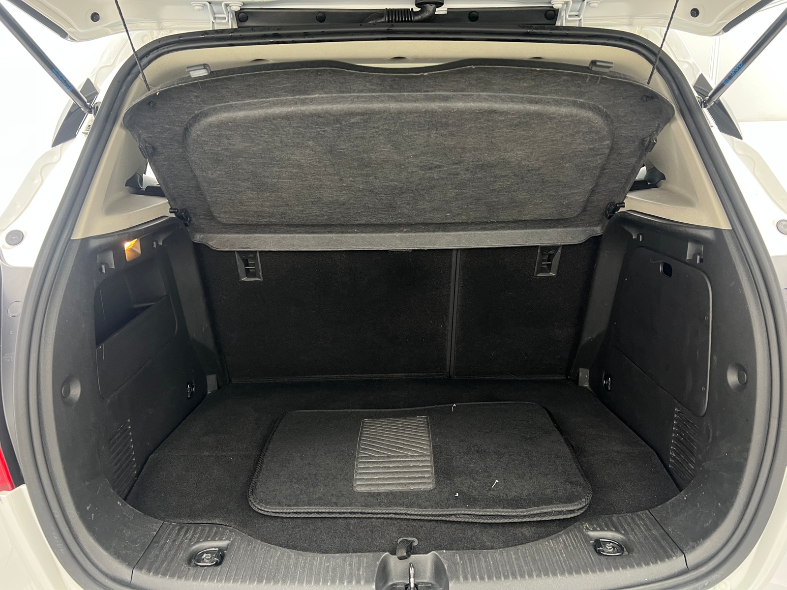 Thumbnail: 2020 Buick Encore - 6