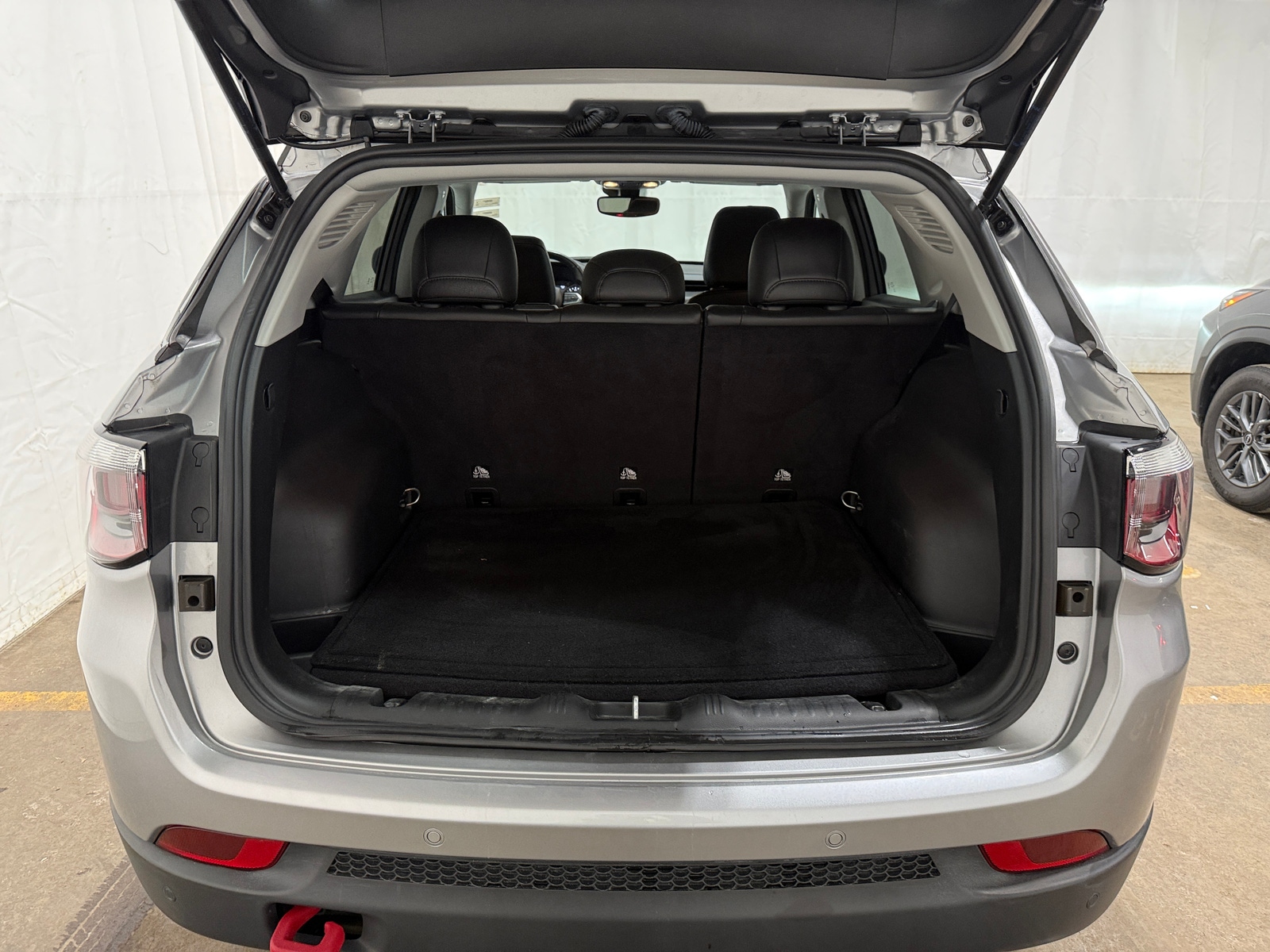 Thumbnail: 2022 Jeep Compass - 6