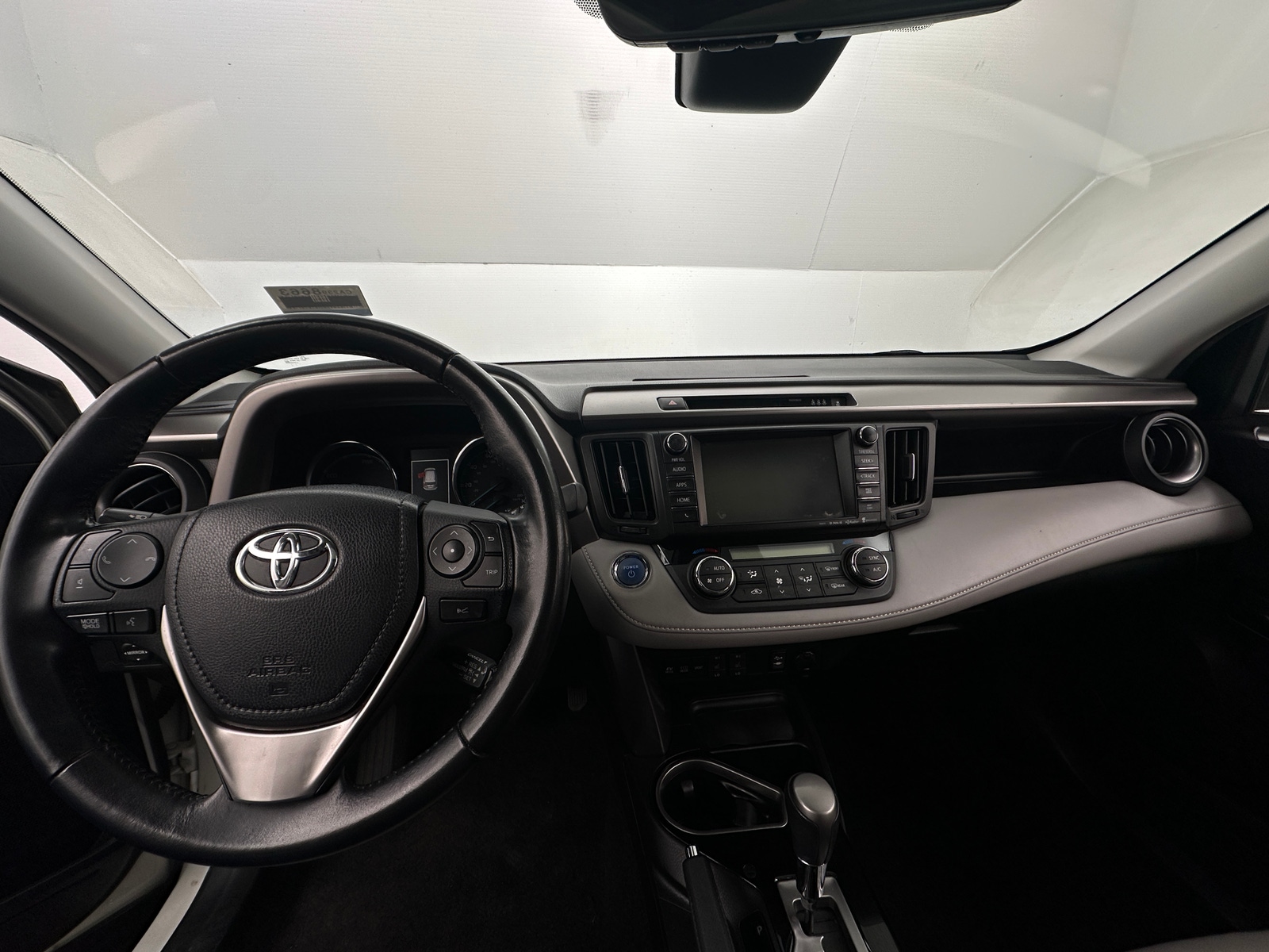 Thumbnail: 2017 Toyota RAV4 - 2