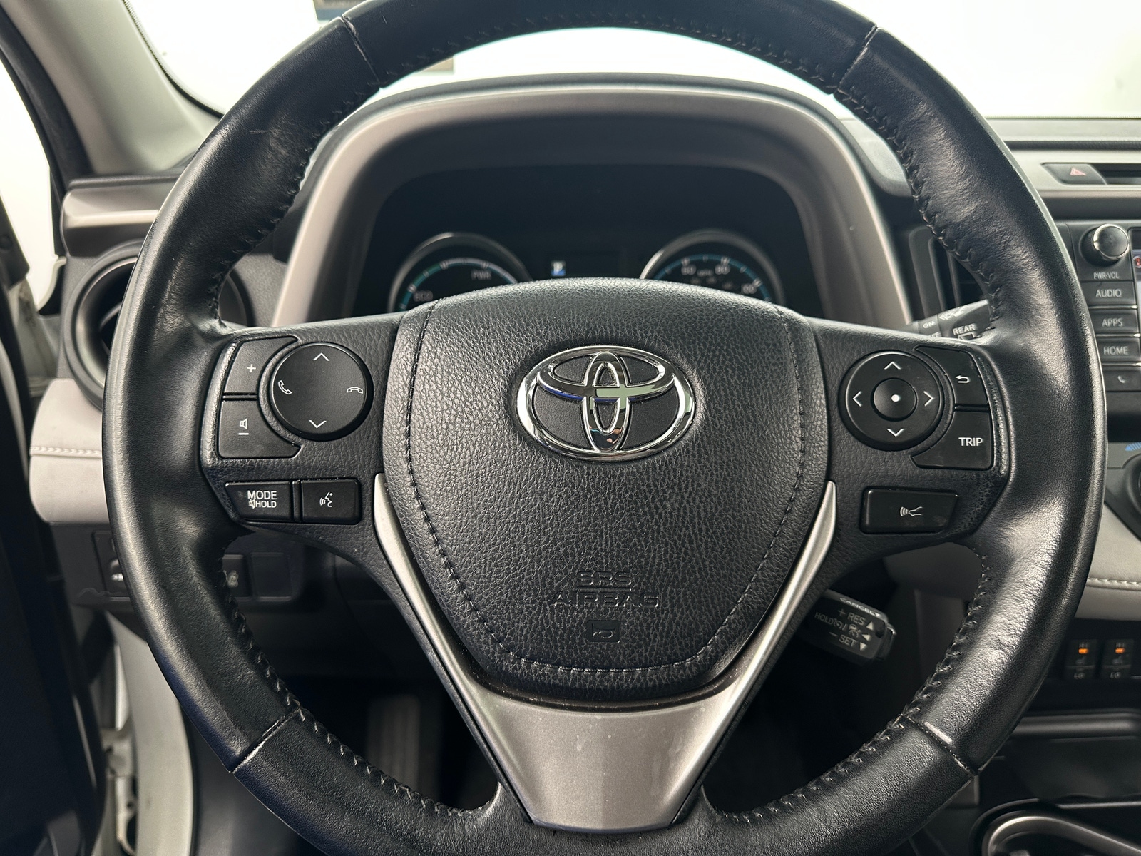 Thumbnail: 2017 Toyota RAV4 - 4