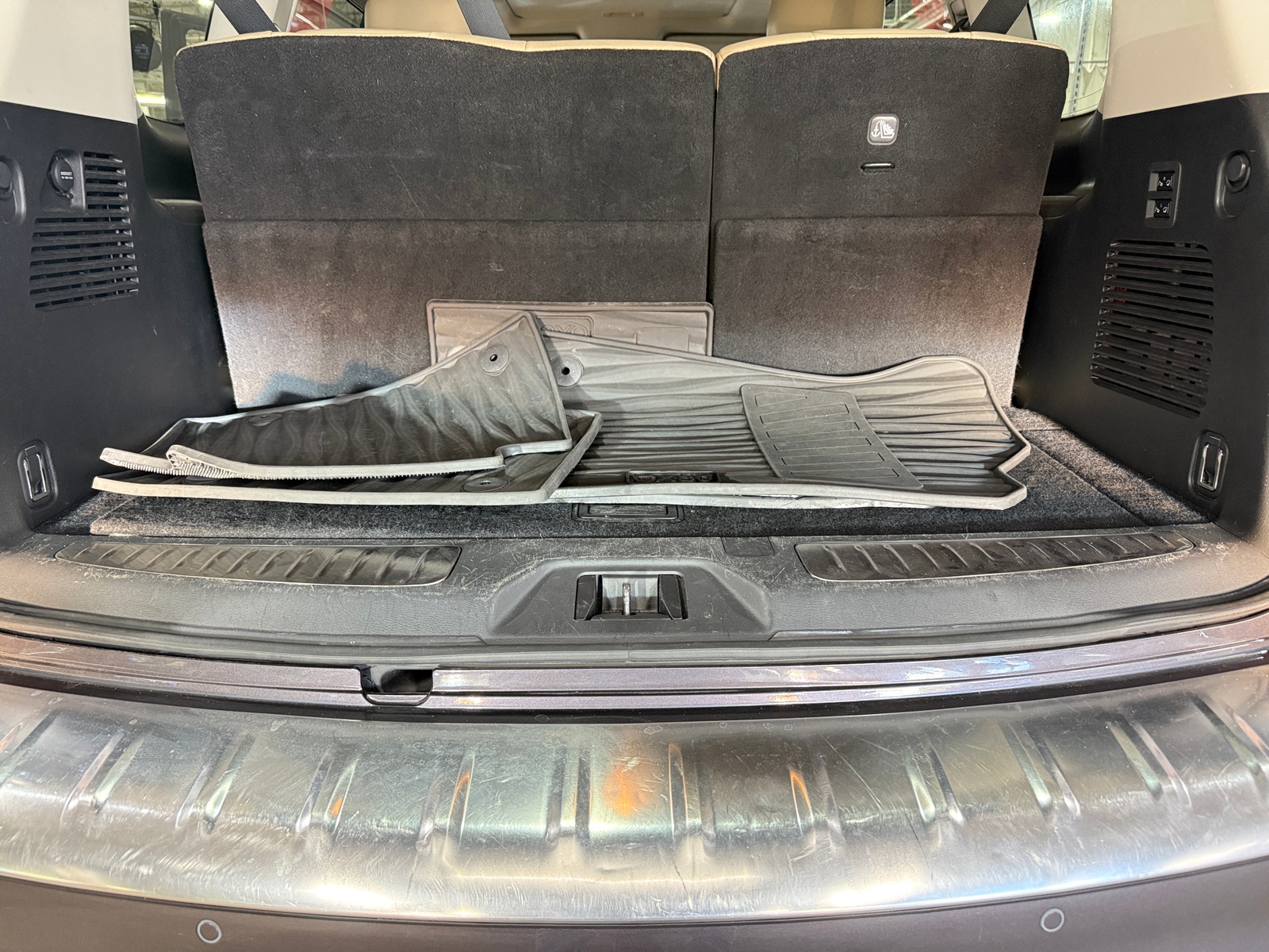 Thumbnail: 2024 INFINITI QX80 - 5