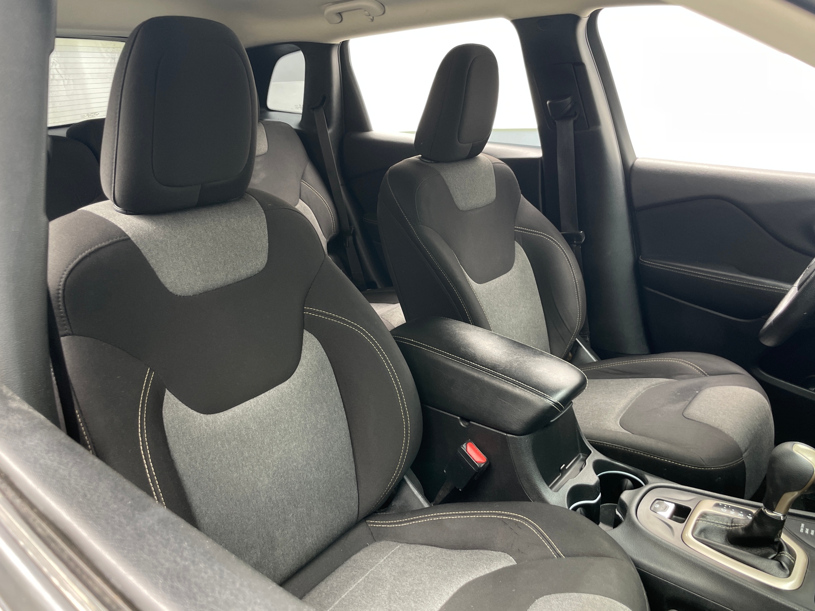 Thumbnail: 2016 Jeep Cherokee - 2