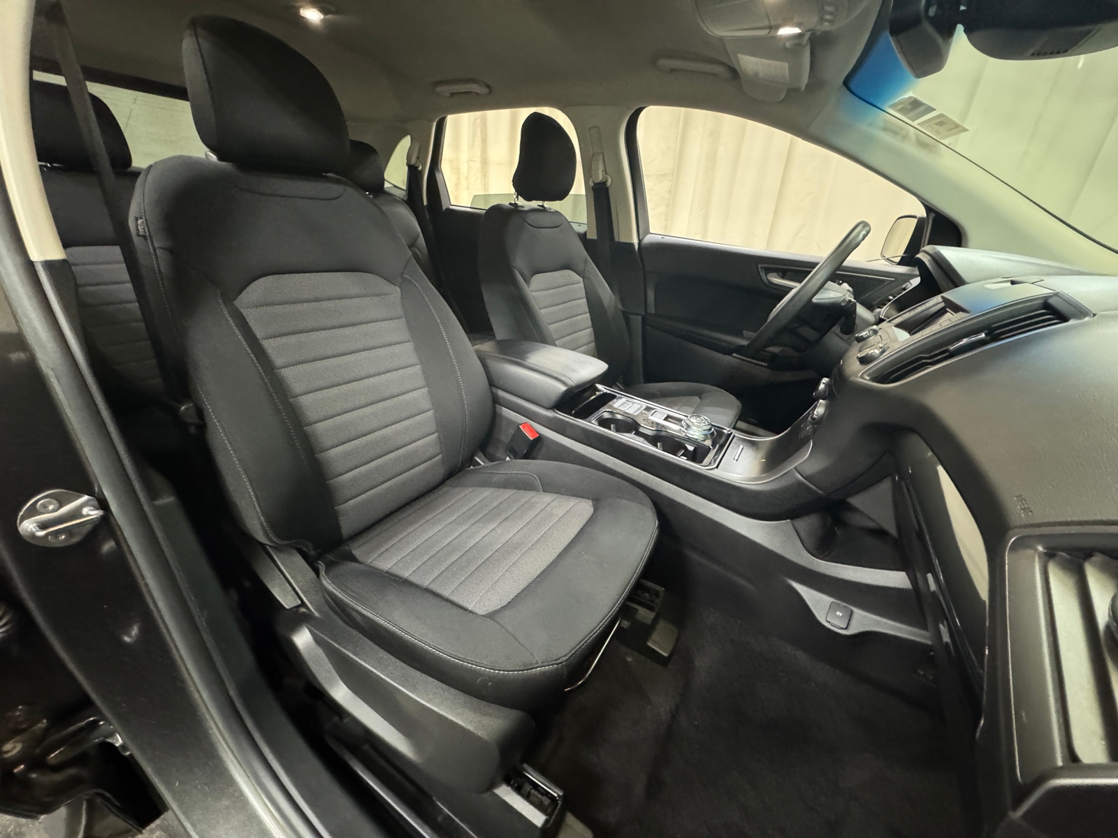 Thumbnail: 2019 Ford Edge - 2