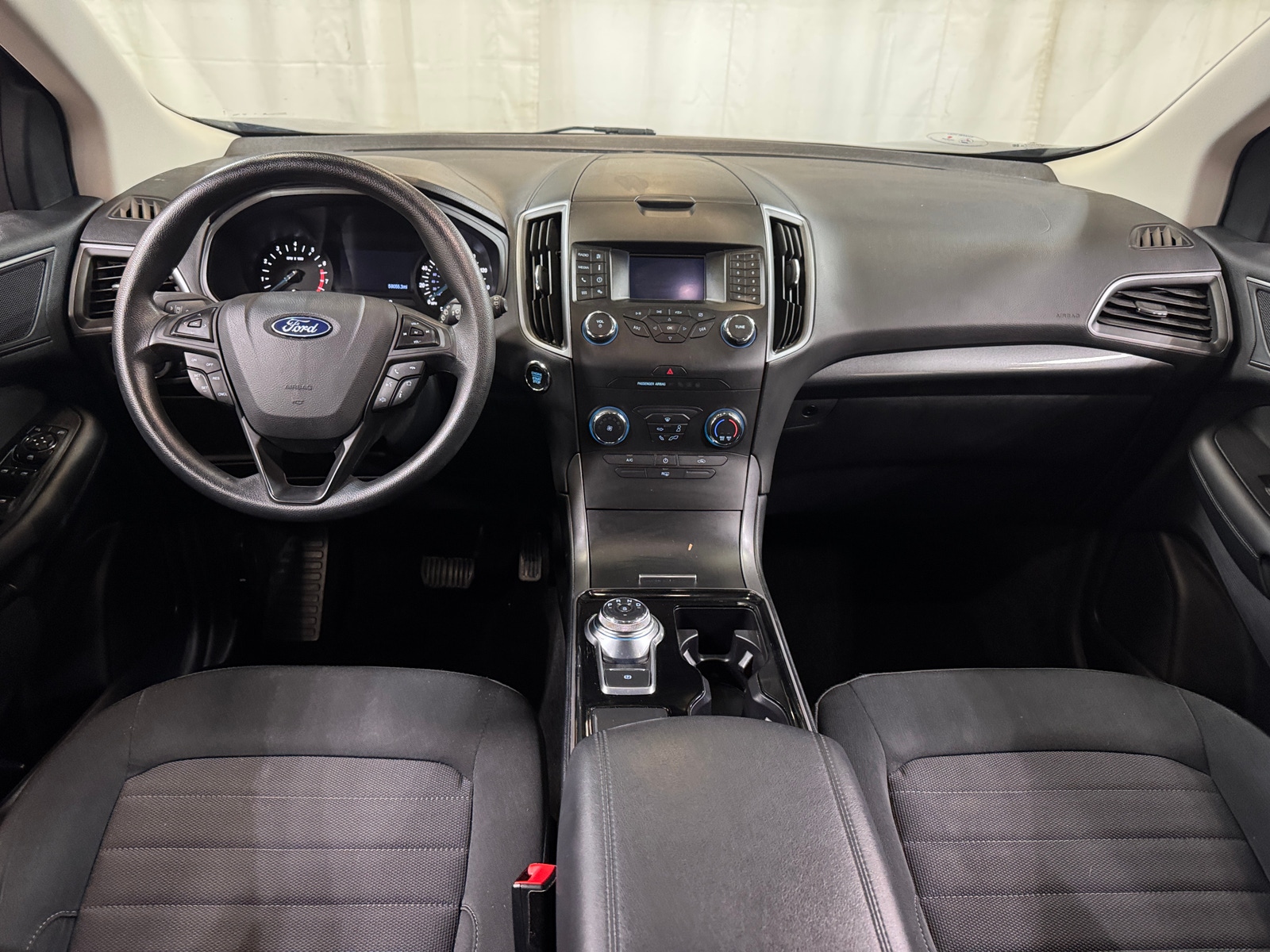 Thumbnail: 2019 Ford Edge - 3