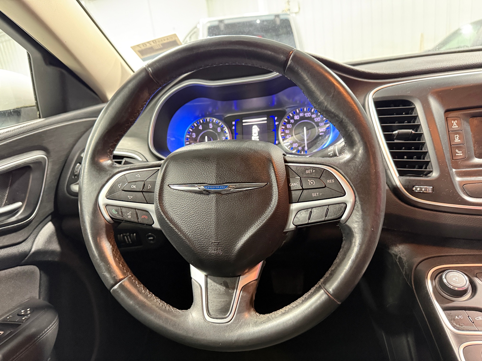Thumbnail: 2015 Chrysler 200 - 5