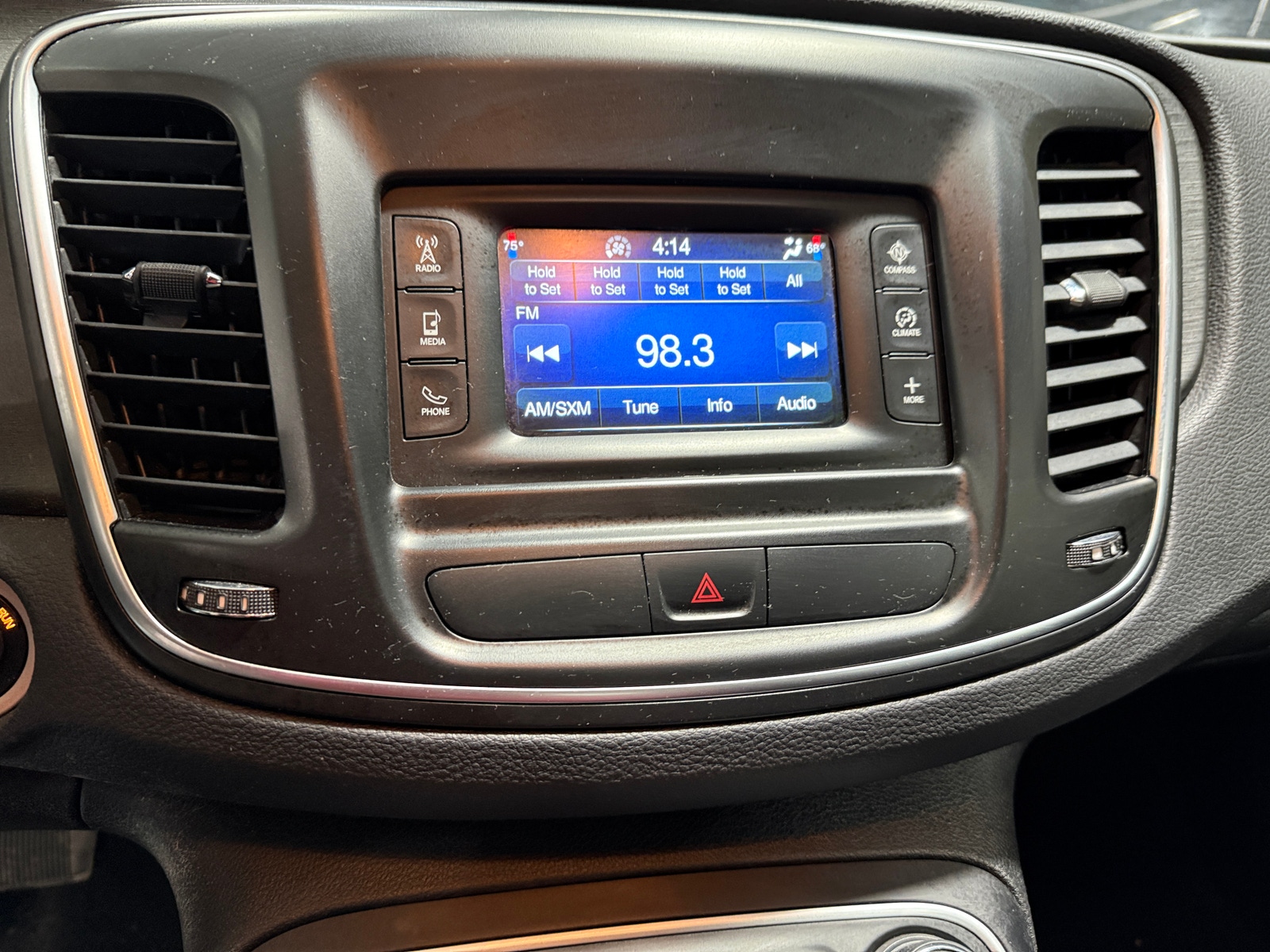 Thumbnail: 2015 Chrysler 200 - 4