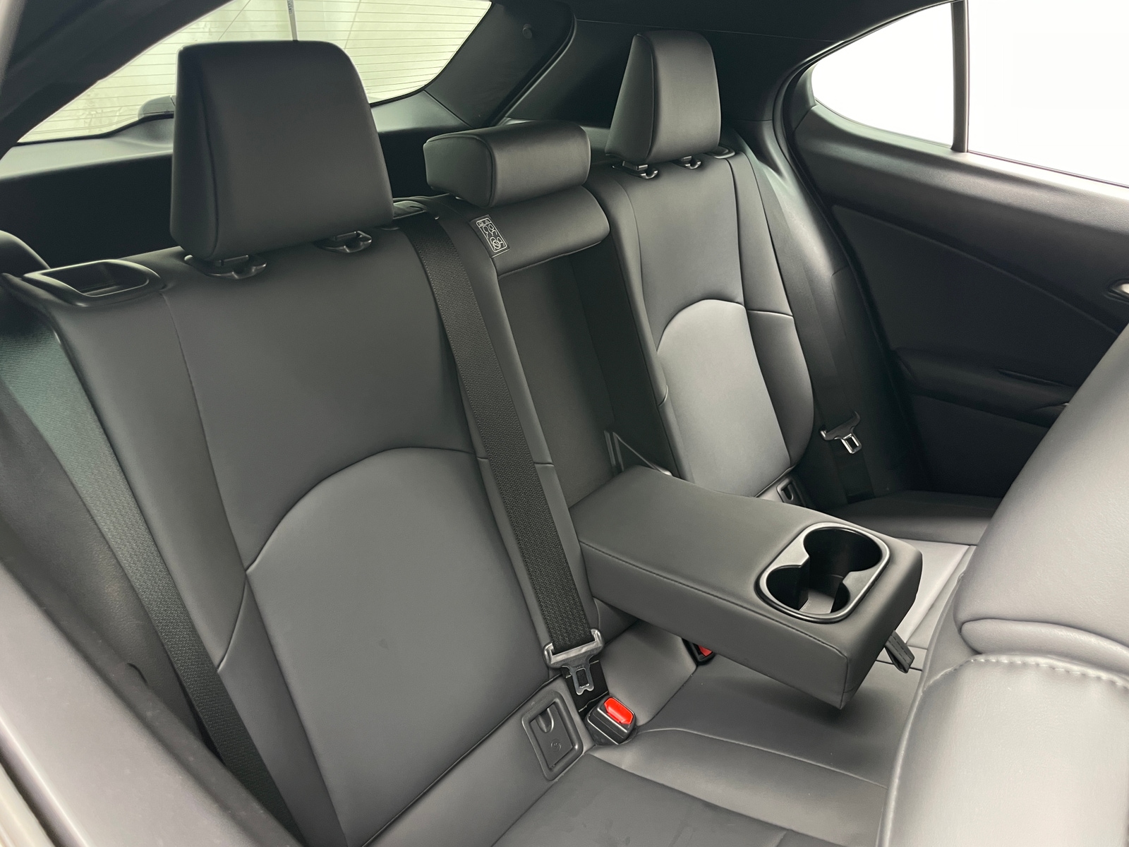 Thumbnail: 2023 Lexus UX - 5