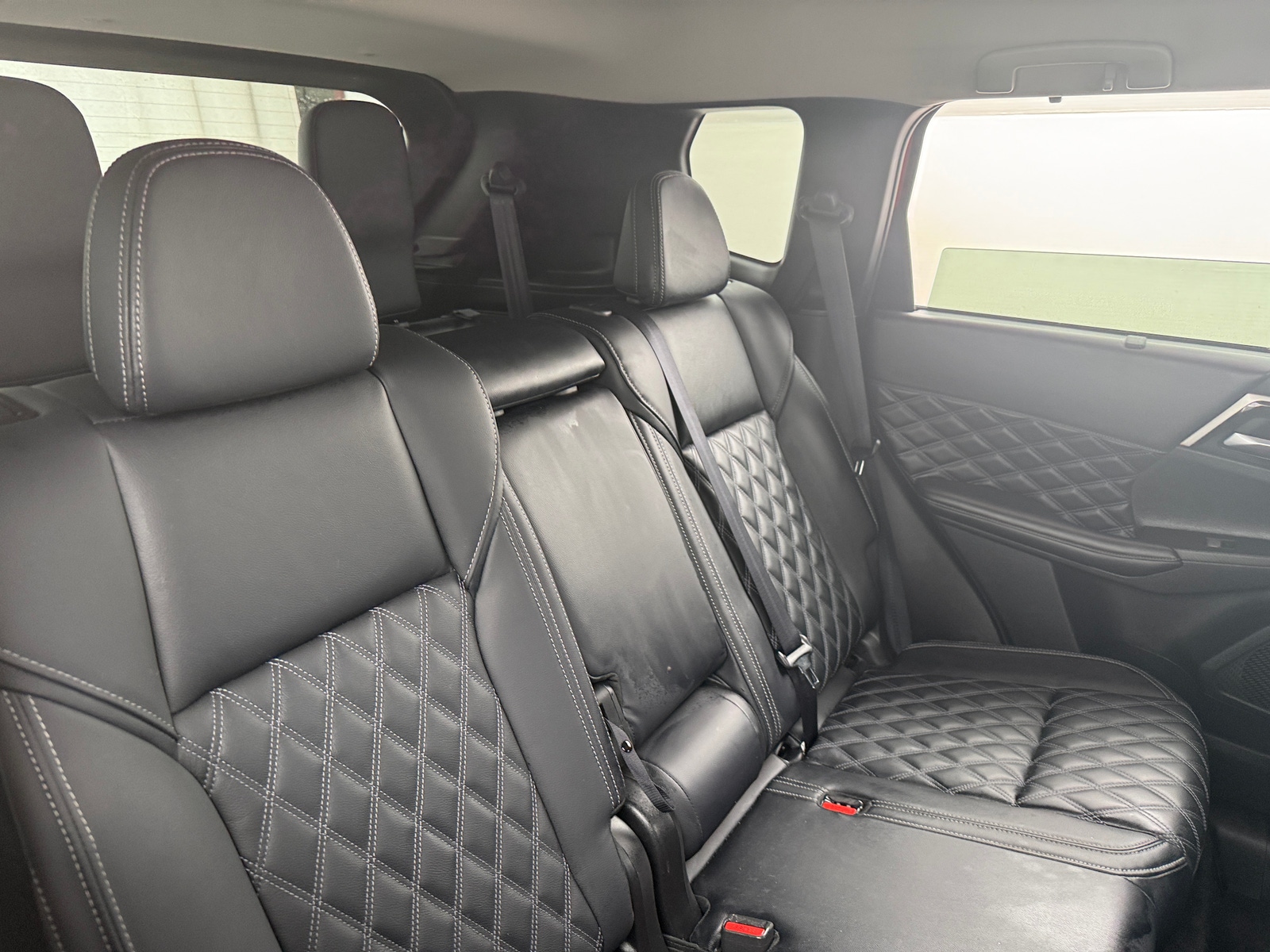 Thumbnail: 2024 Mitsubishi Outlander - 5