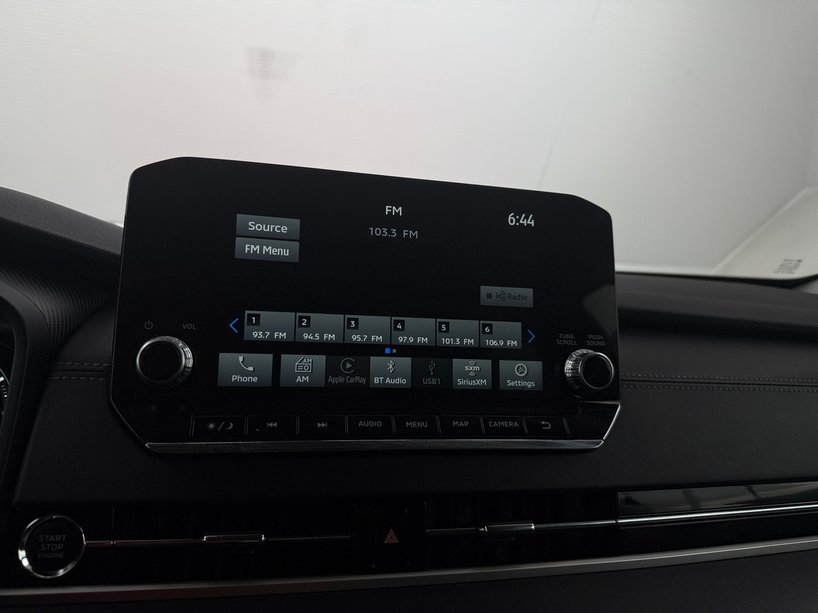 Thumbnail: 2024 Mitsubishi Outlander - 3